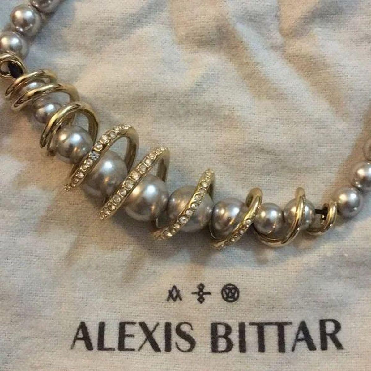 Simply Beautiful! Vintage Alexis Bittar Signed Designer Sparkling Swarovski Crystal Spiral Ring Gray Pearl Choker Necklace. Lobster claw clasp. Approx. 17” long, measured straight across. Alexis Bittar Storage Bag and Card included. Excellent