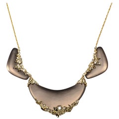 Alexis Bittar Taupe Lucite Goldtone Halskette mit Kristallen 20"