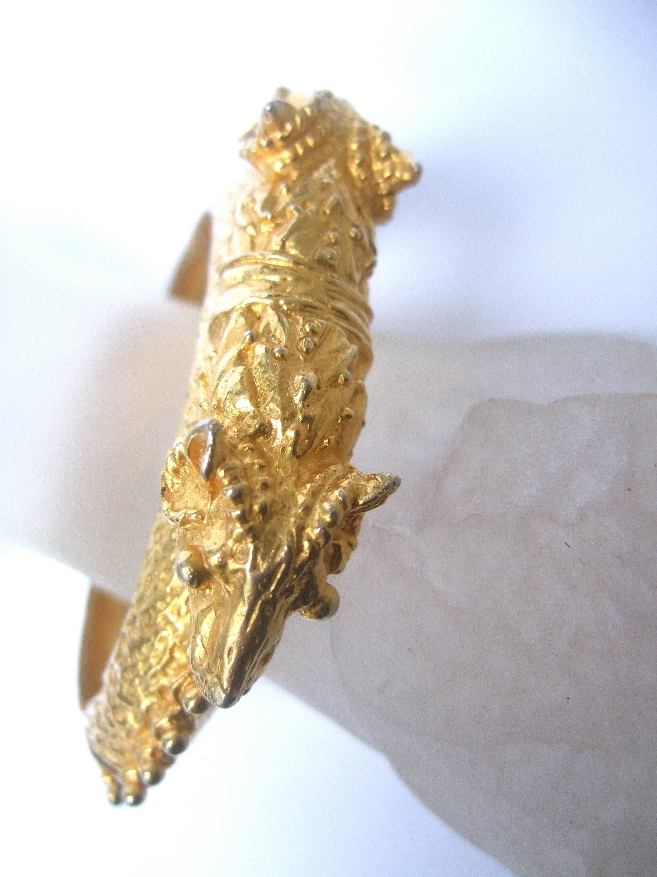 Alexis Kirk Gilt Metal Etruscan Style Hammered Hinged Bracelet, circa 1980s For Sale 4