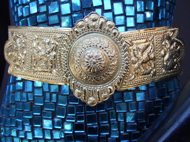 Women's Alexis Kirk Massive Ornate Etruscan Style Embossed White Leather Belt c 1980s For Sale