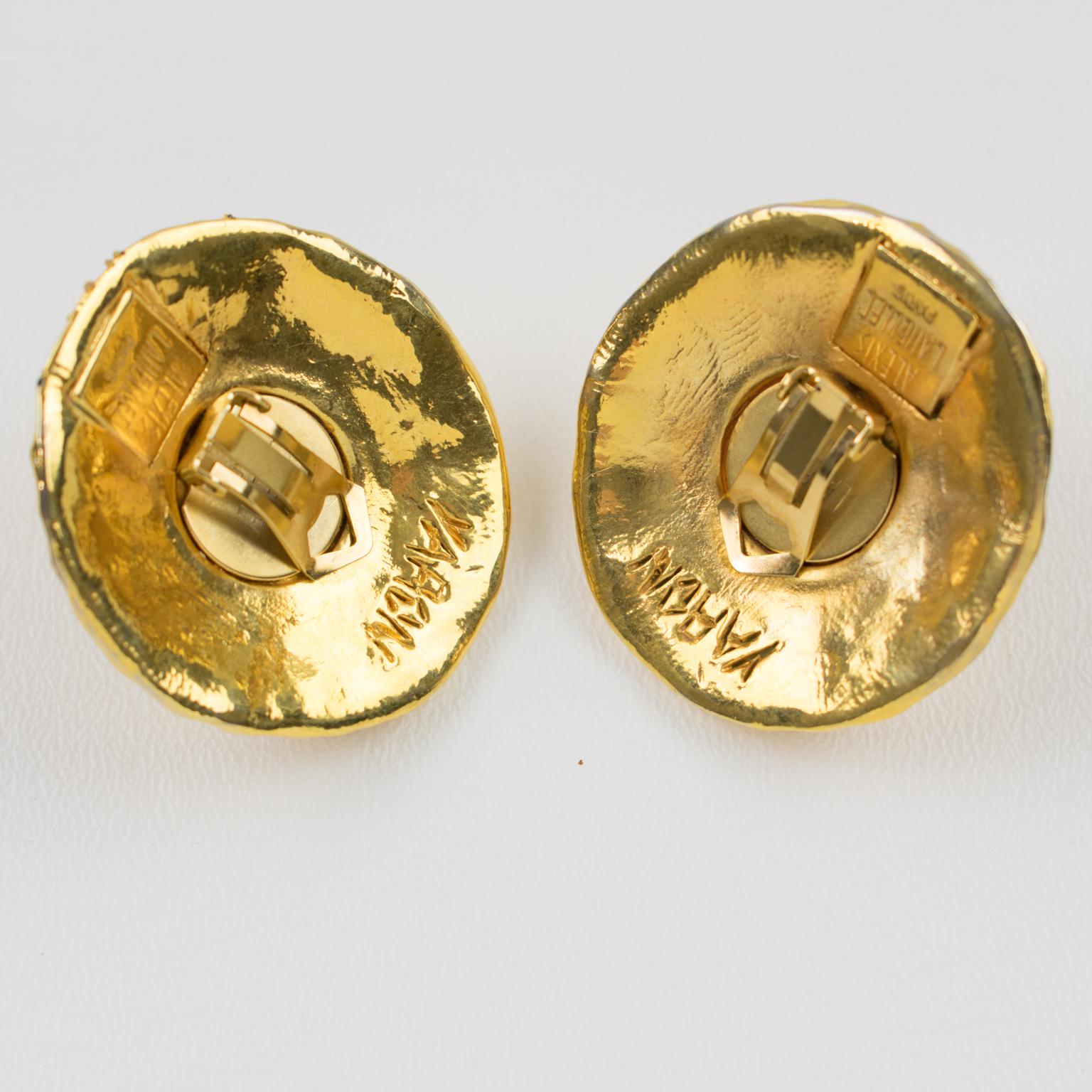 Alexis Lahellec Gilt Resin Modernist Clip Earrings In Good Condition In Atlanta, GA