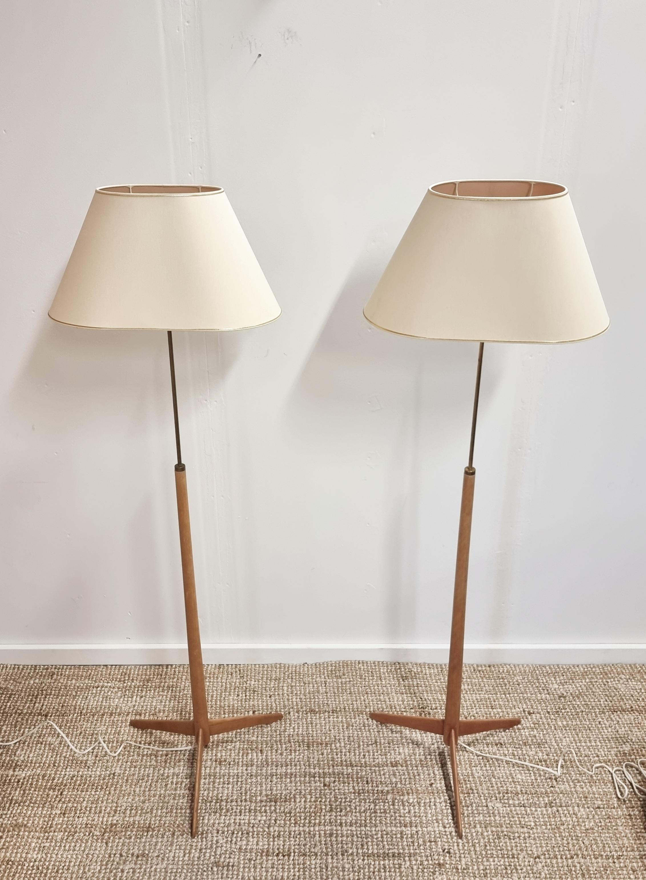 Alf Svensson, a pair of floor lamps, wood & brass, Bergboms. Scandinavian Modern For Sale 2