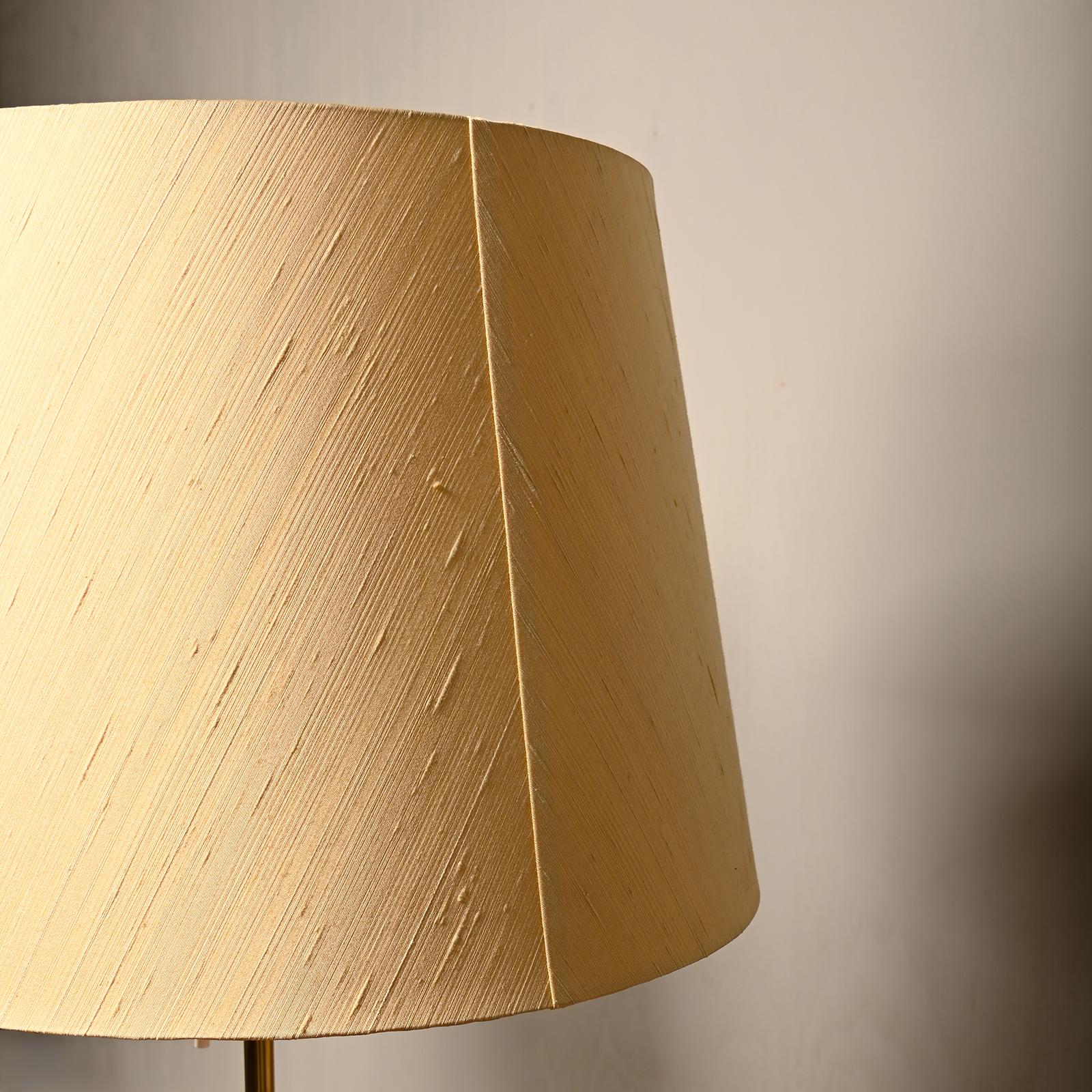 Alf Svensson et Yngvar Sandström B-024 paire de lampes de table en laiton pour Bergboms en vente 8