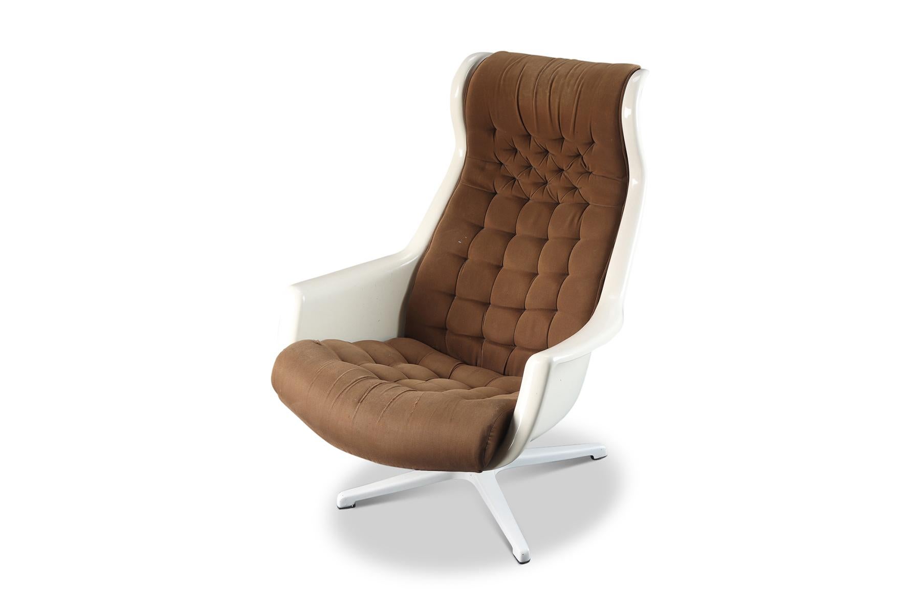 galaxy swivel chair