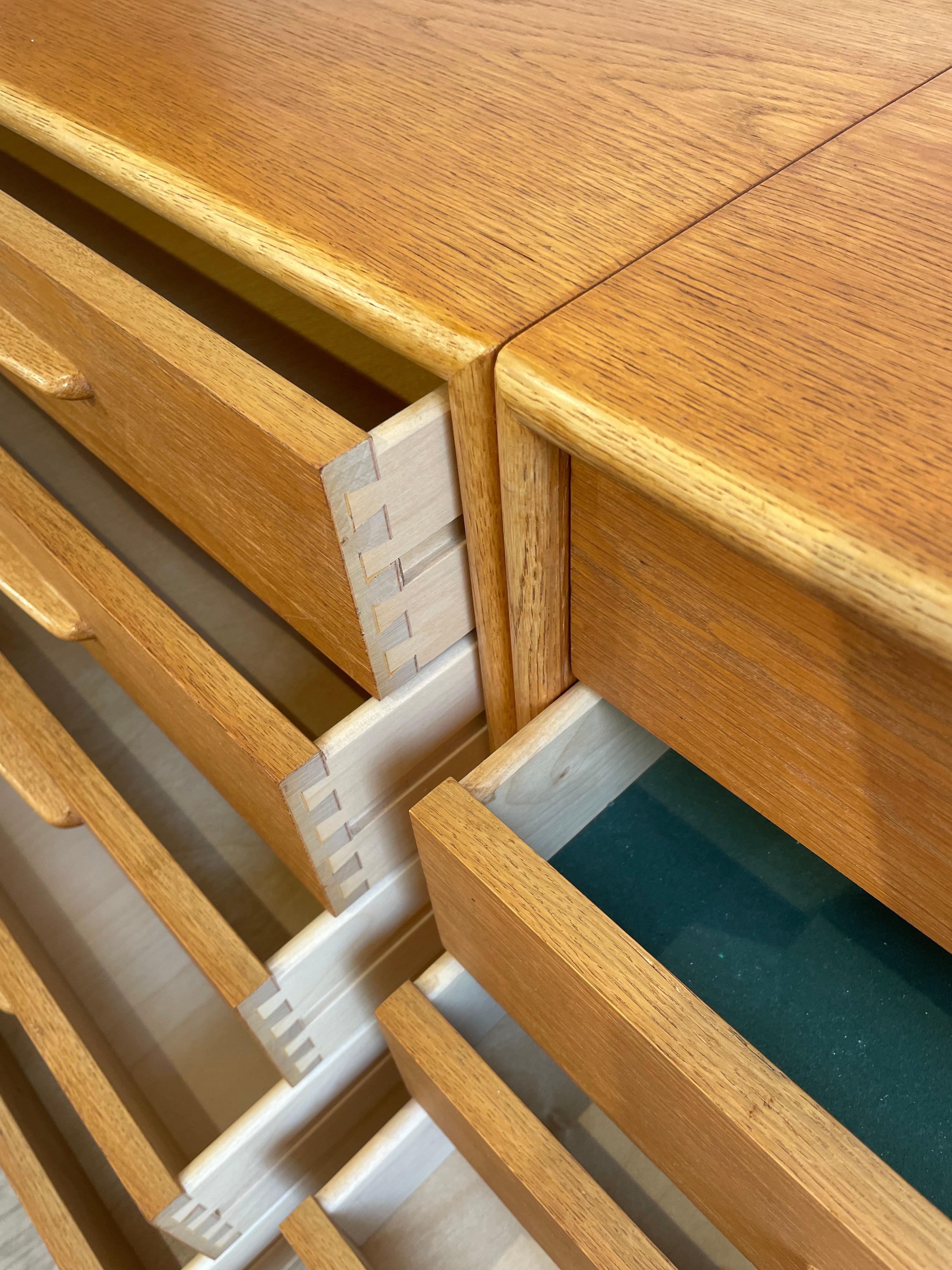 Alf Svensson oak double chest of drawers in vendita 12