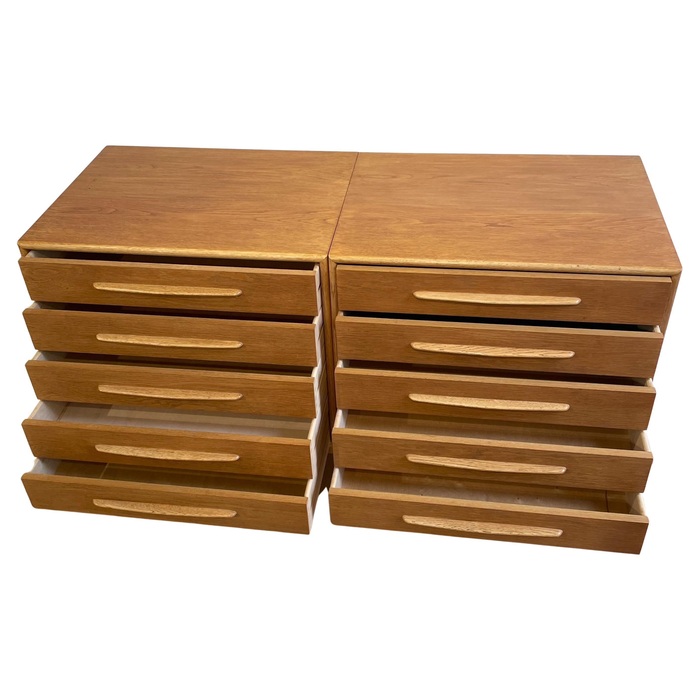 Metà XX secolo Alf Svensson oak double chest of drawers in vendita