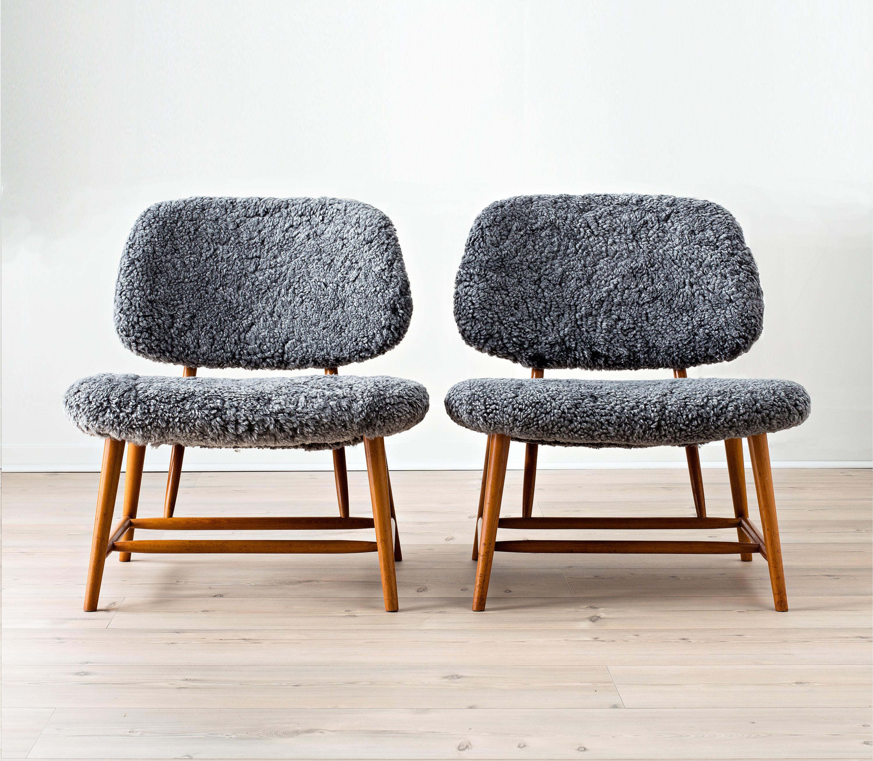 Scandinavian Modern Alf Svensson Pair of Te-Ve Lounge Chairs with Sheepskin Upholstery