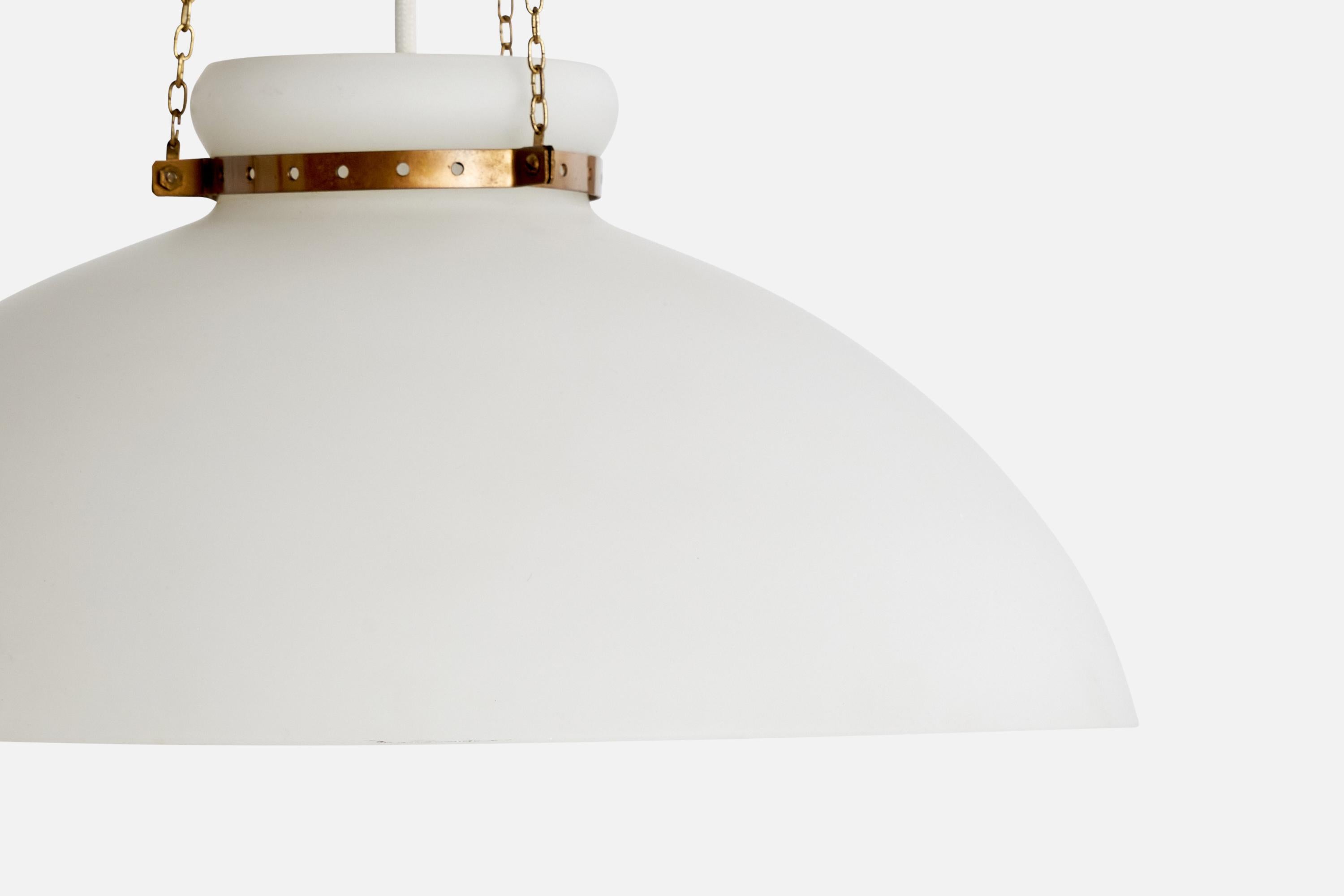 Metà XX secolo Alf Svensson, Lampada a sospensione, Ottone, Vetro, Svezia, anni '50 in vendita