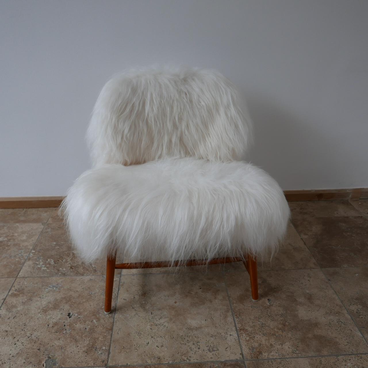Milieu du XXe siècle Alf Svensson 'TeVe' Chaise longue en peau de mouton et shearling en vente