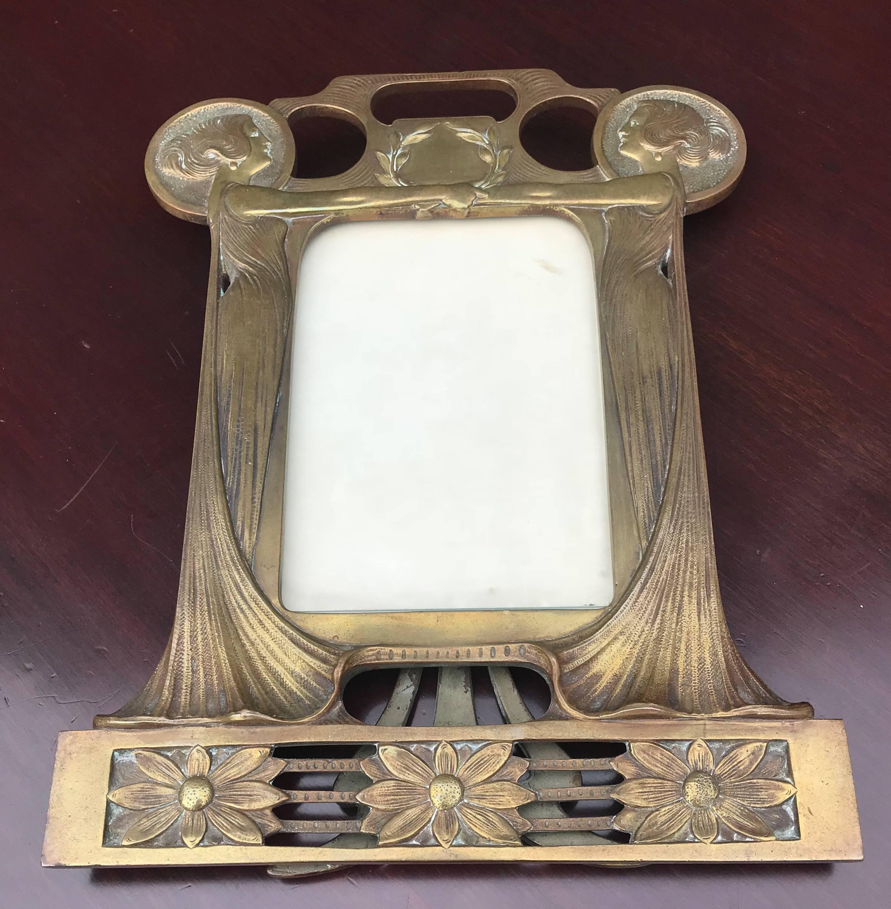 Rare Alfons Mucha Style Art Nouveau Bronze Table Picture Frame with Laurel Theme 2