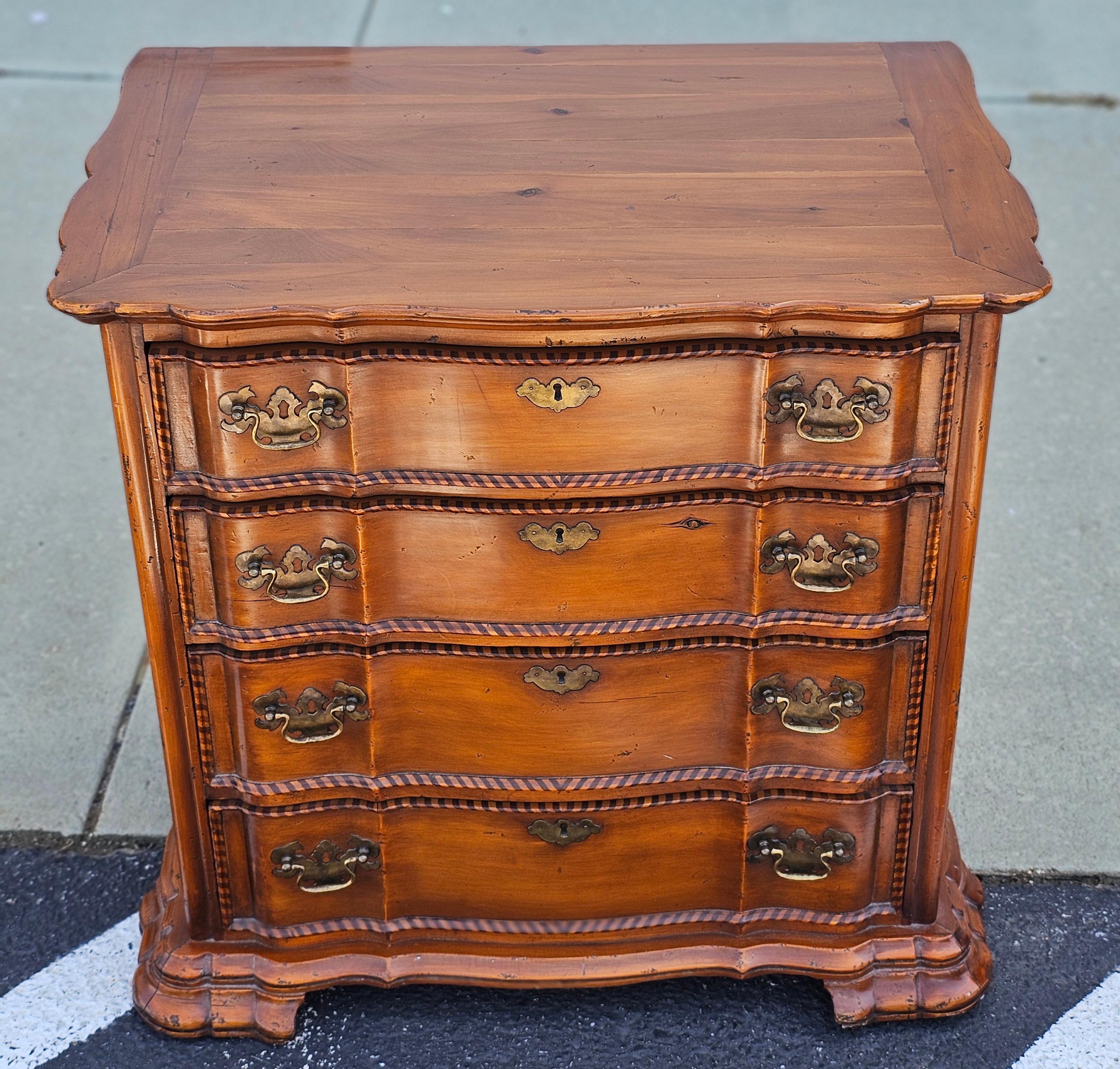 Alfonso Marina Chippendale Style Solid Yew Wood Inlaid Commode Chest of Drawers In condizioni buone in vendita a Germantown, MD