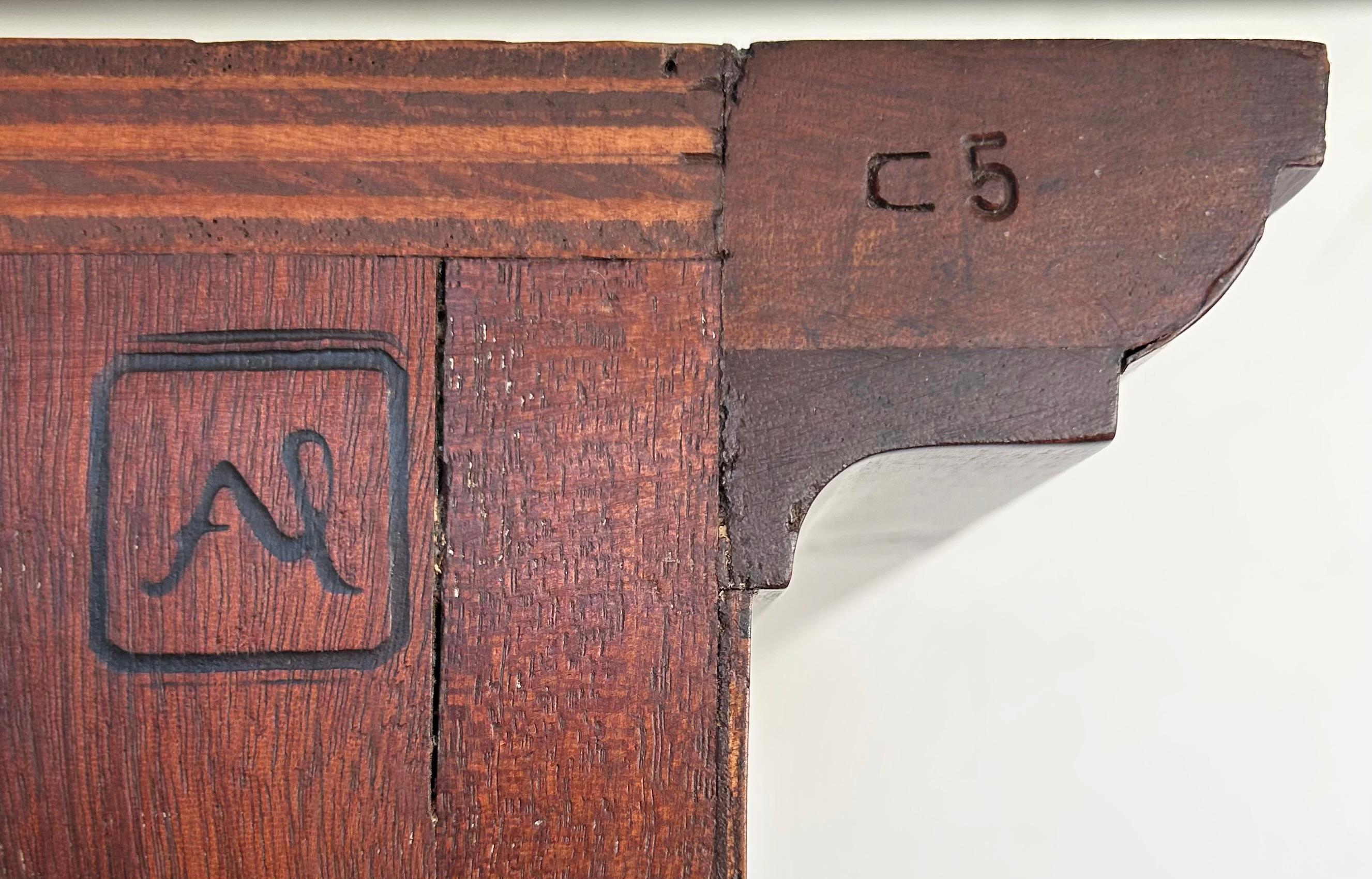 Alfonso Marina, feiner Monumentaler Schrank im italienischen Stil, Intarsienarbeit im Angebot 13