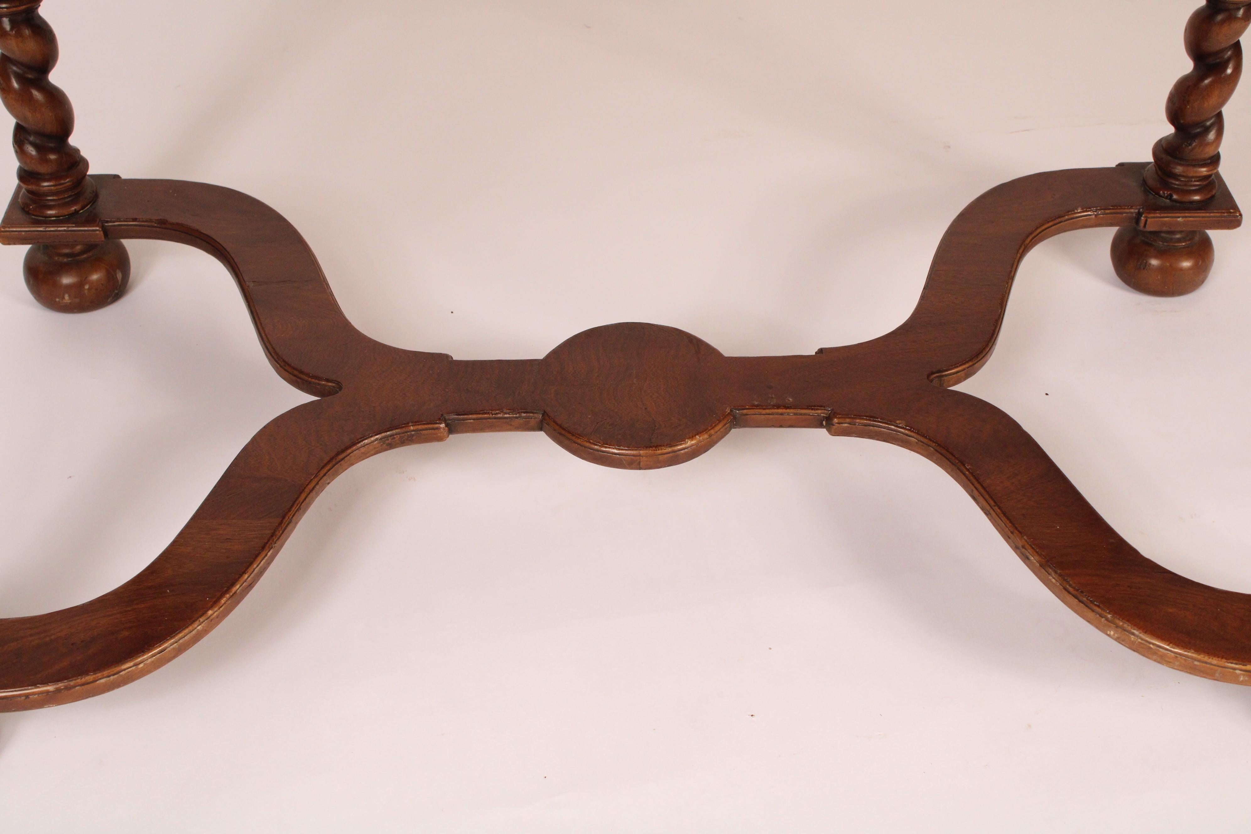 Table à écrire de style Louis XIV Alfonso Marina en vente 4