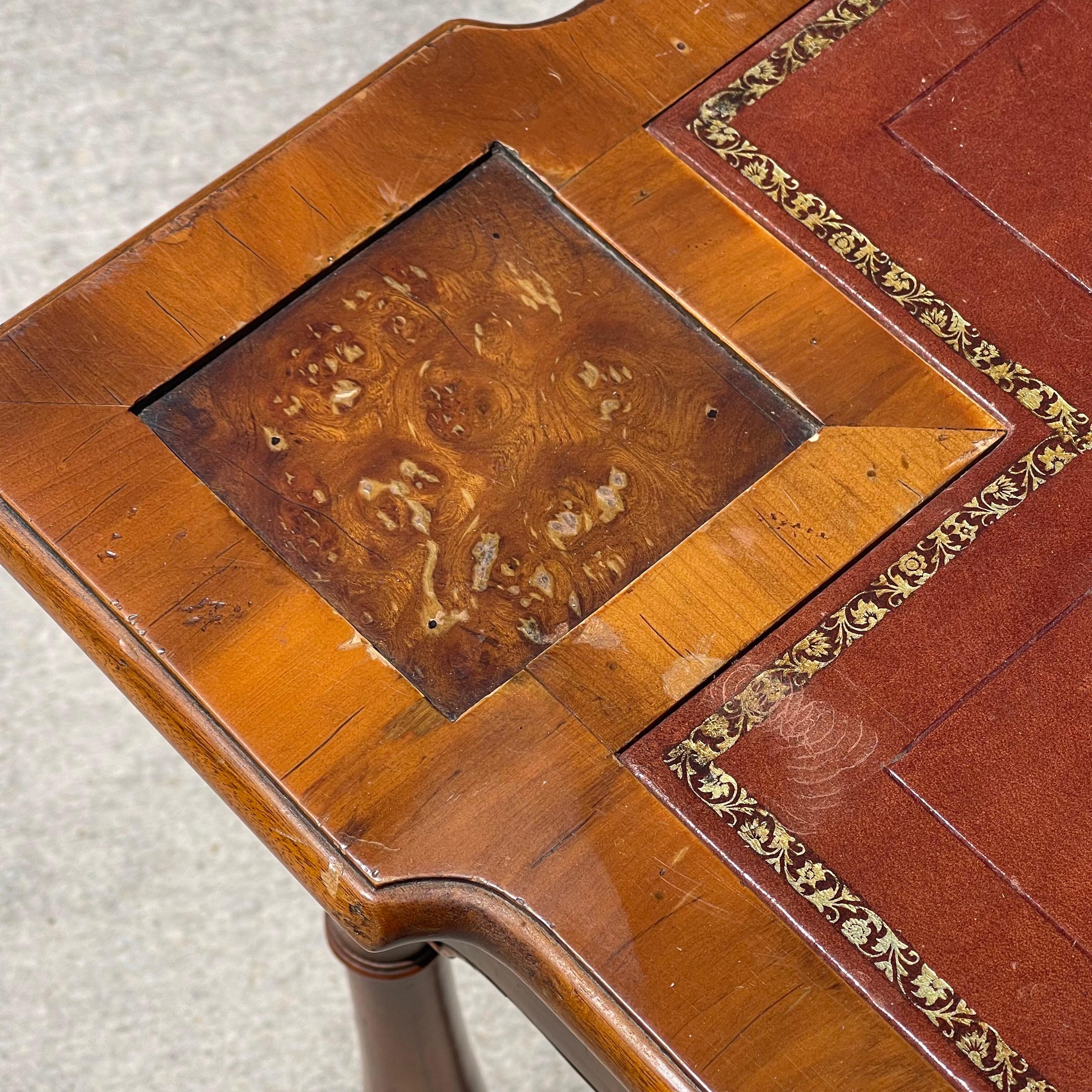 Cuir Alfonso Marina table de jeu en bois avec tiroirs en vente