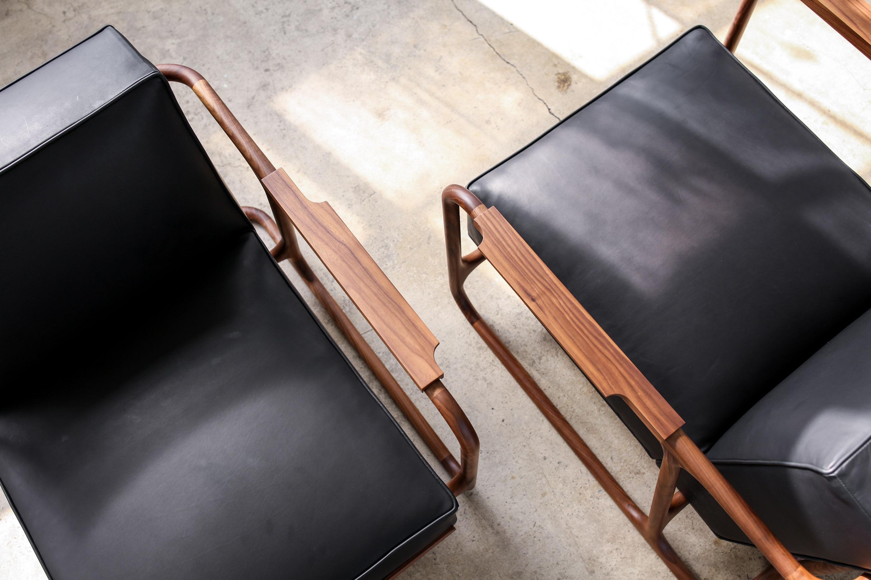 Chaise longue/chaise longue noire ALFRED en noyer/chêne avec assise en cuir:: Mandy Graham en vente 5