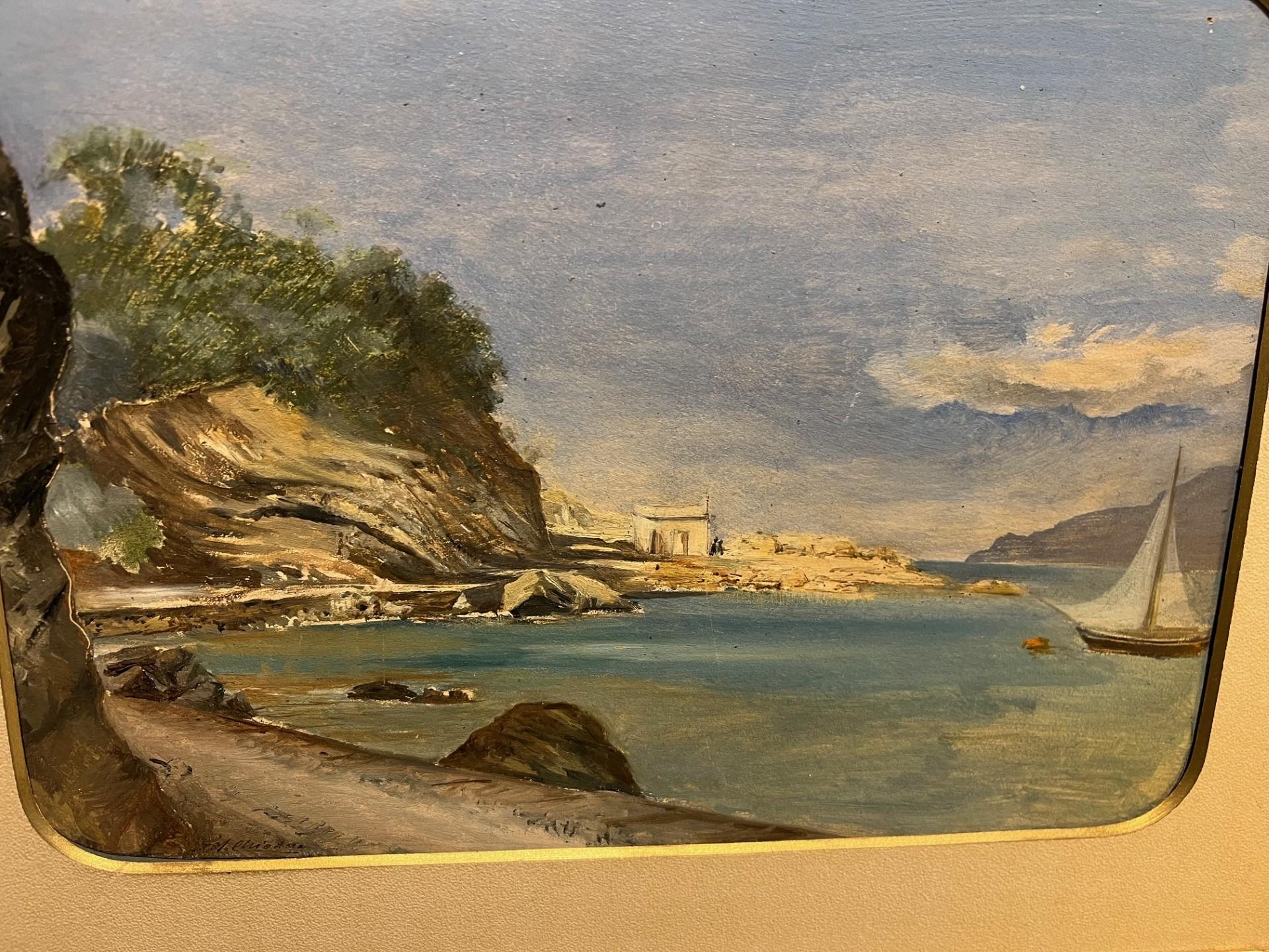 Óleo victoriano de paisaje y marina que muestra un velero en una cala rocosa.
Pequeño óleo del pintor y arquitecto italo-suizo Alfred Chiodera.  Una magnífica representación de lo que muy probablemente sea la costa italiana, el óleo está lleno de