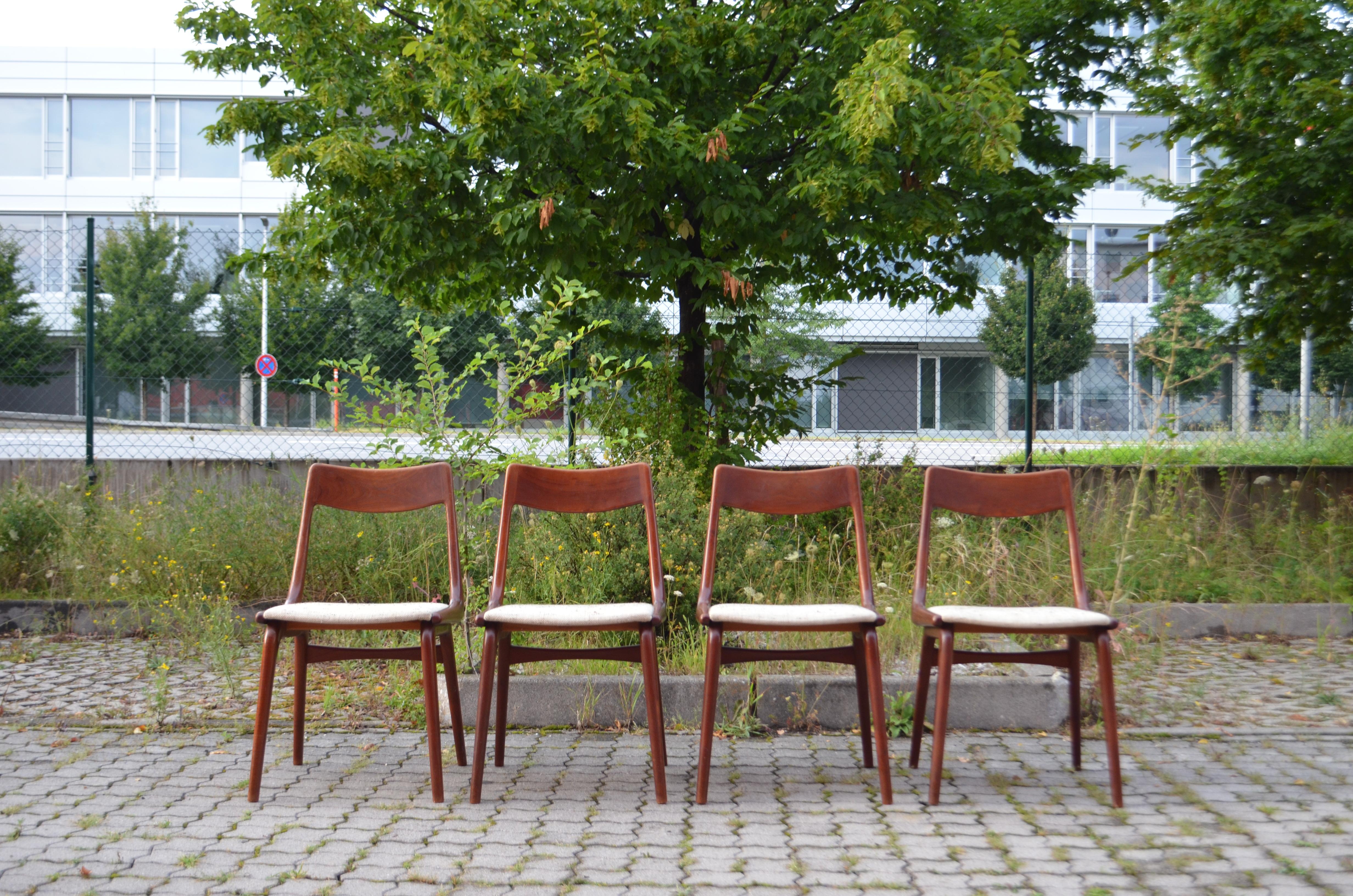 Scandinave moderne Alfred Christensen Boomerang pour Slagelse ensemble de 4 chaises de salle à manger danoises en teck en vente