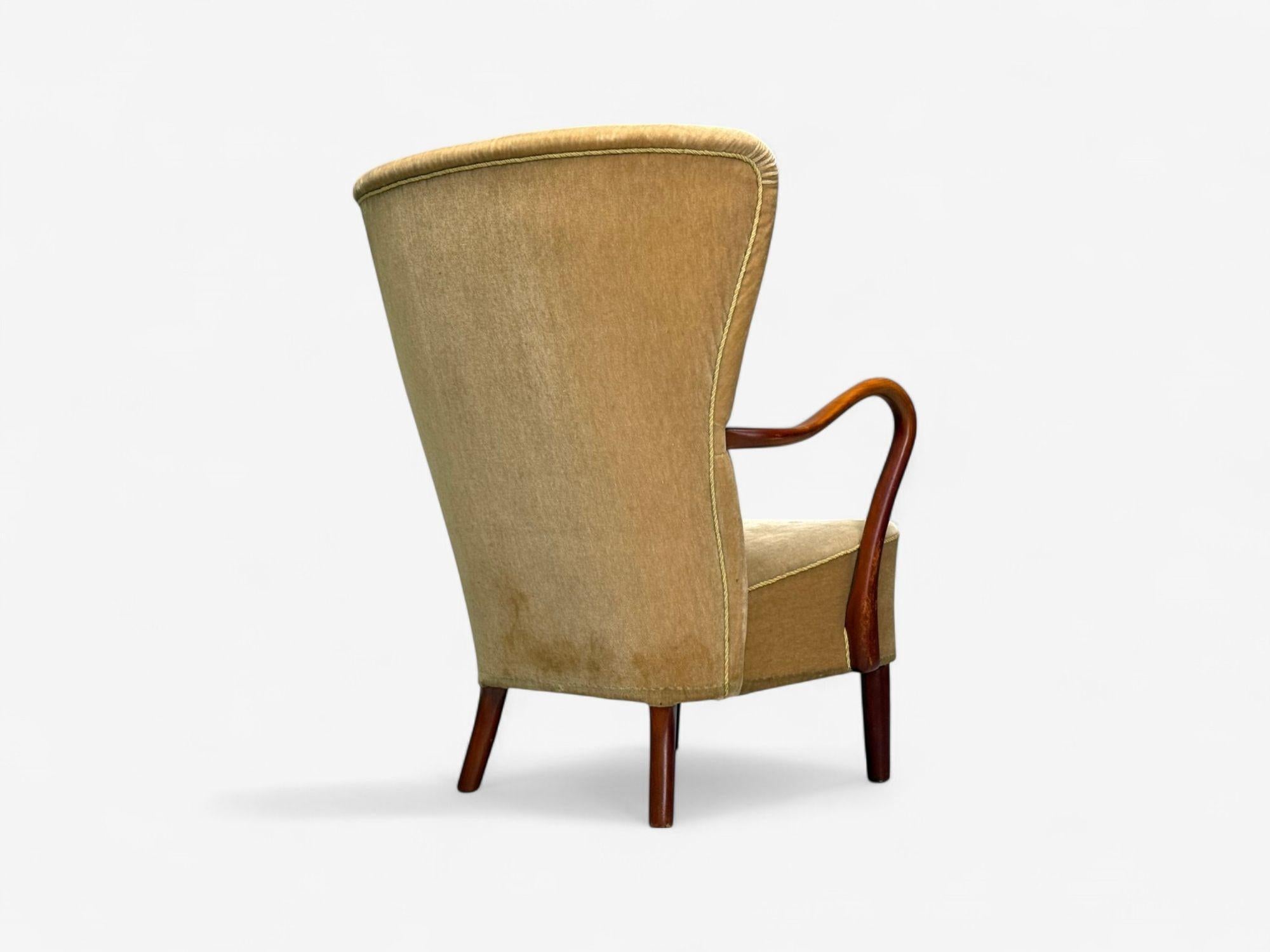 Alfred Christensen, Danish Modern, Mohair, Beech, Lounge Chair, Denmark, 1940s For Sale 3