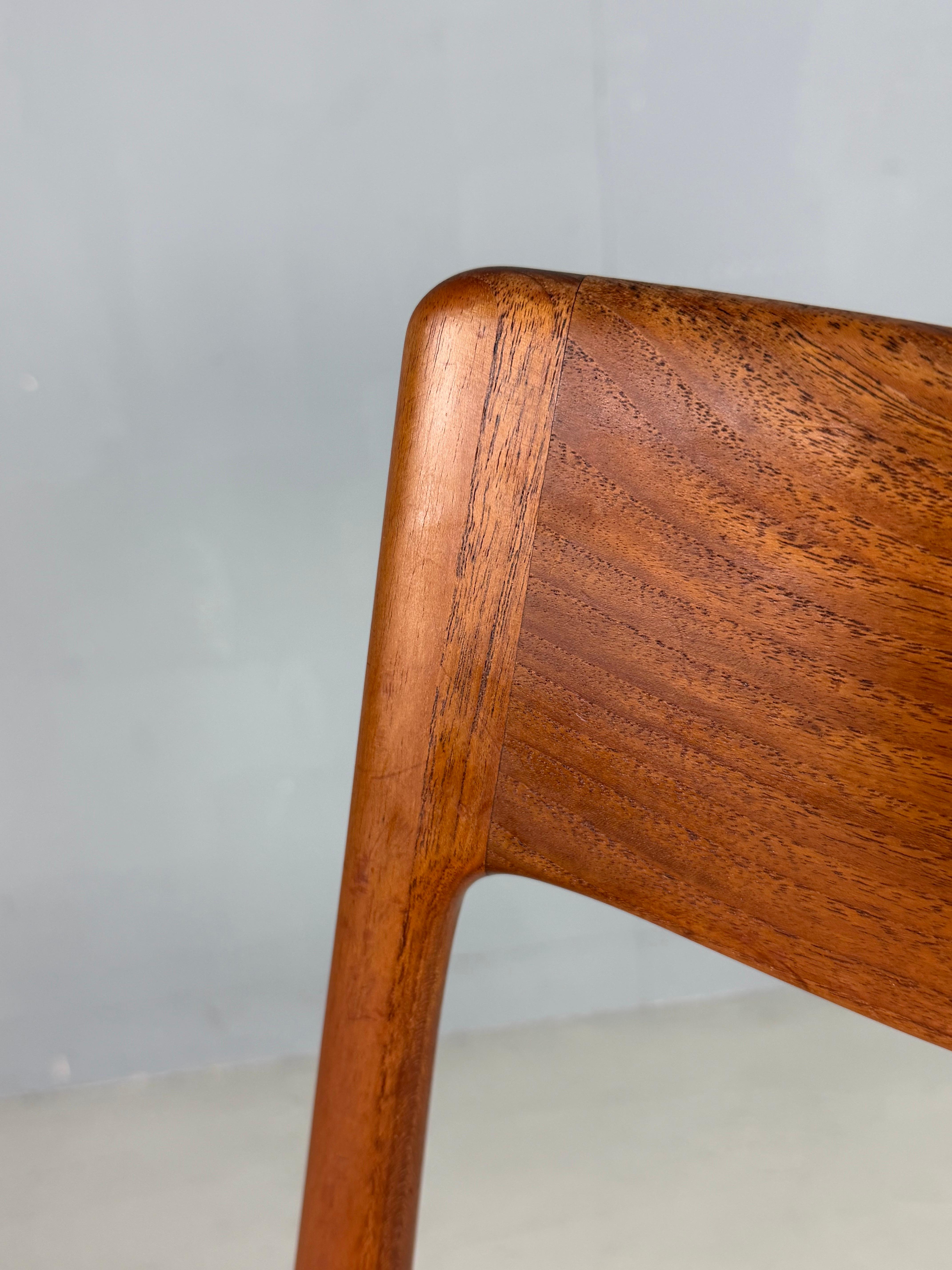 Alfred Christensen: 6er-Set Stühle „Boomerang“ aus dänischem Teakholz im Angebot 8