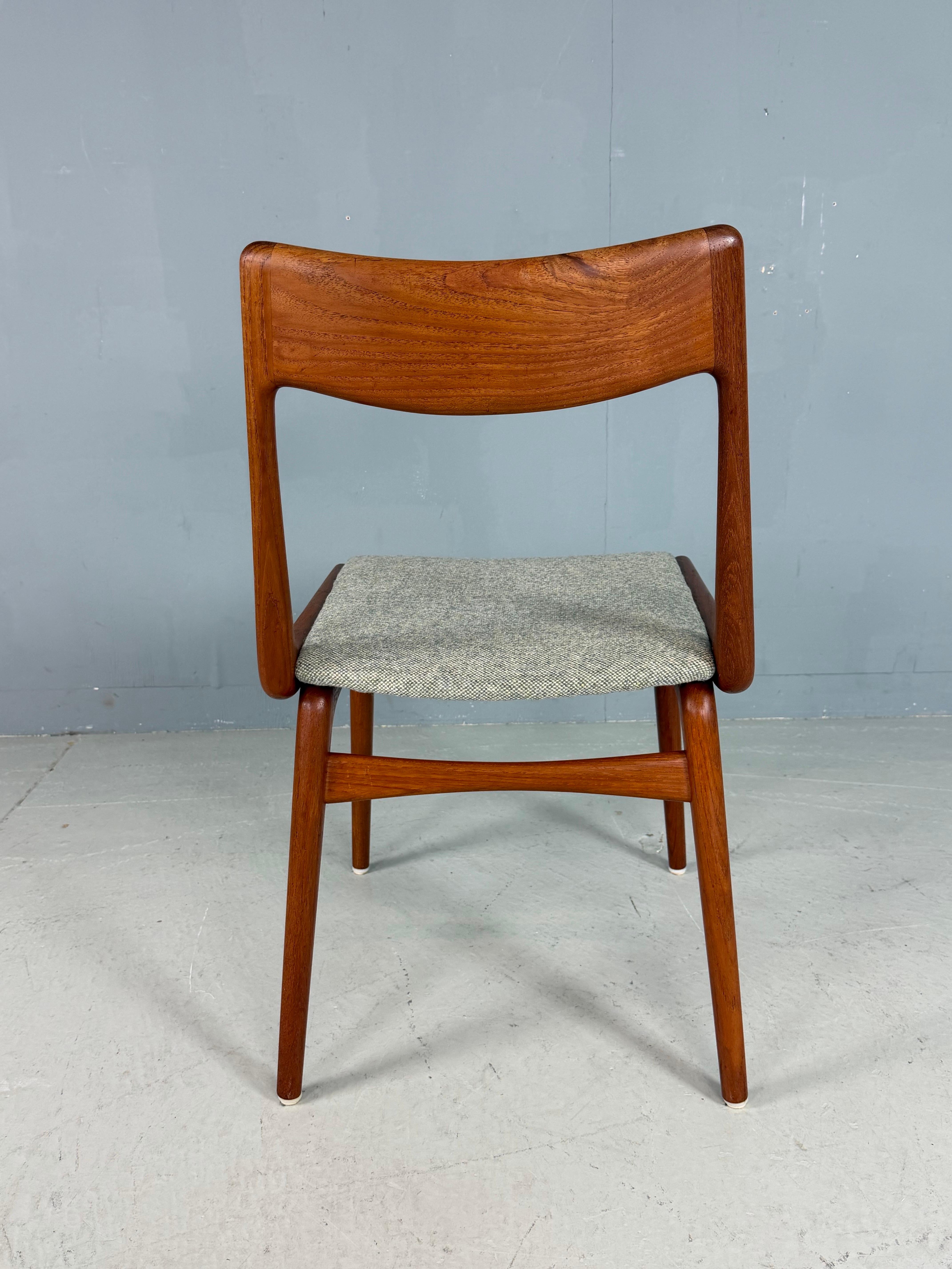 Alfred Christensen: 6er-Set Stühle „Boomerang“ aus dänischem Teakholz im Angebot 2