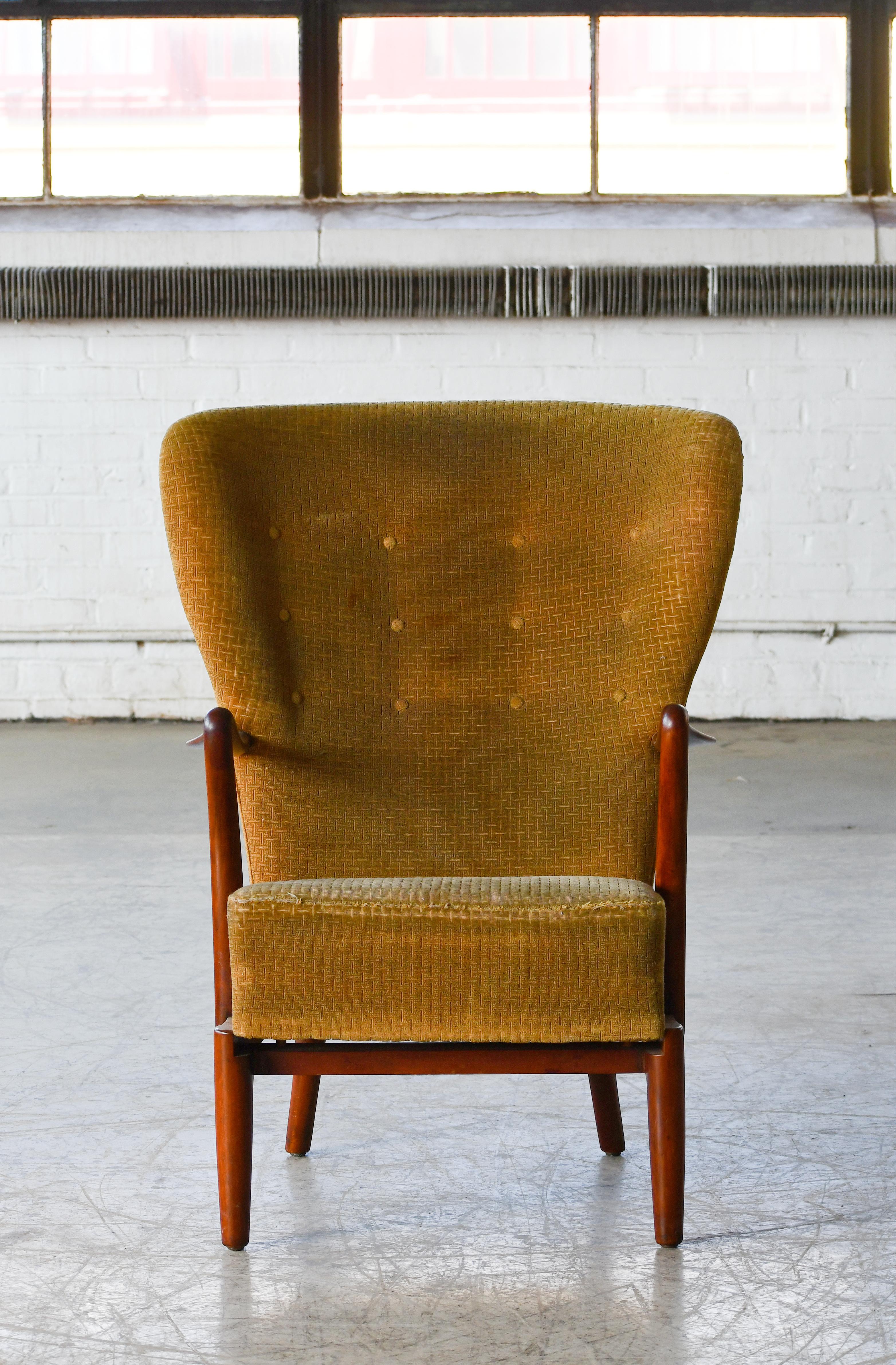 Alfred Christensen Easy Chair mit hoher Rückenlehne aus Buche mit offenen Armlehnen 1940er Jahre (Skandinavische Moderne) im Angebot