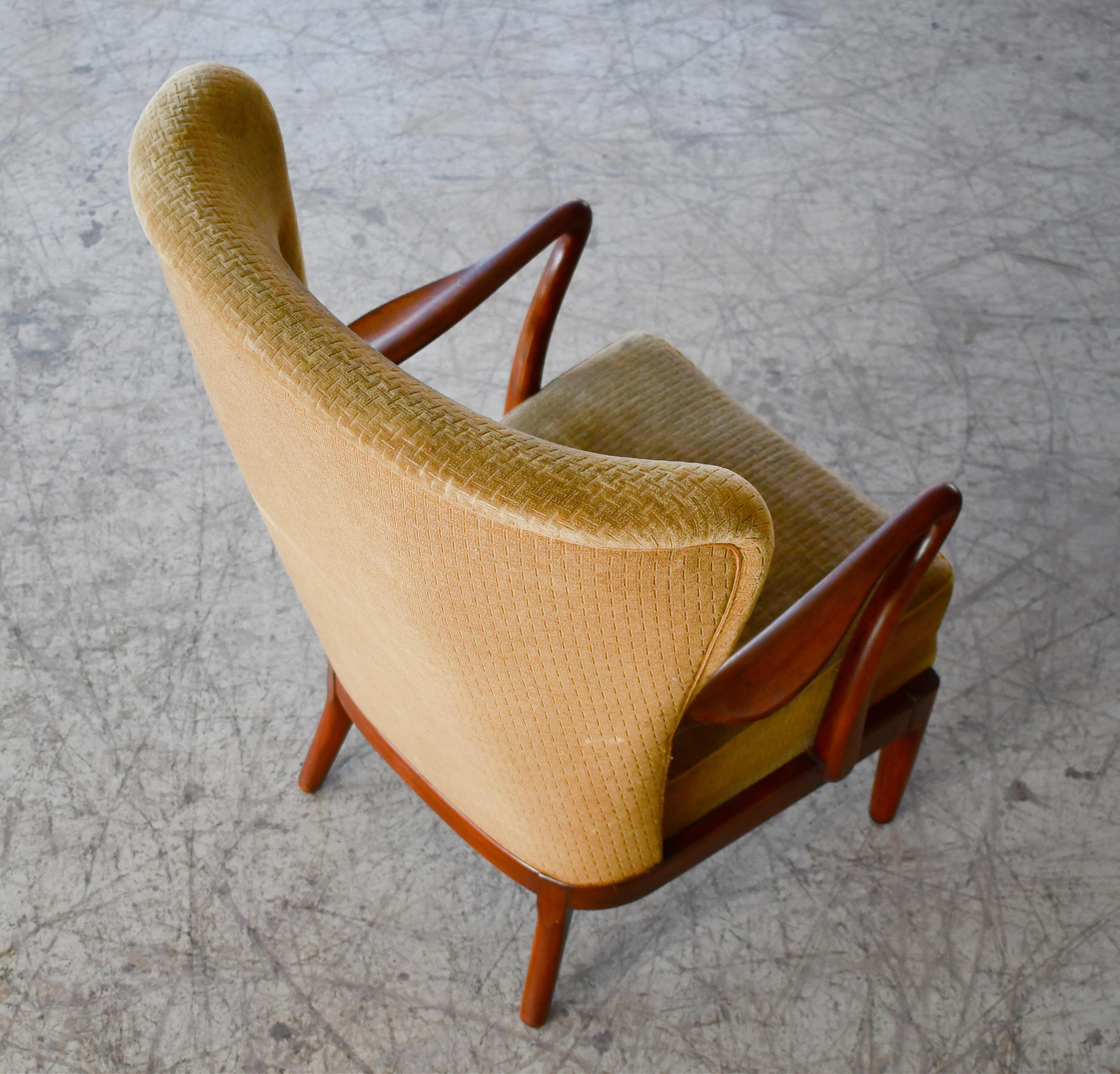 Alfred Christensen High Back Easy Chair in Beech with Open Armrests 1940's In Good Condition For Sale In Bridgeport, CT