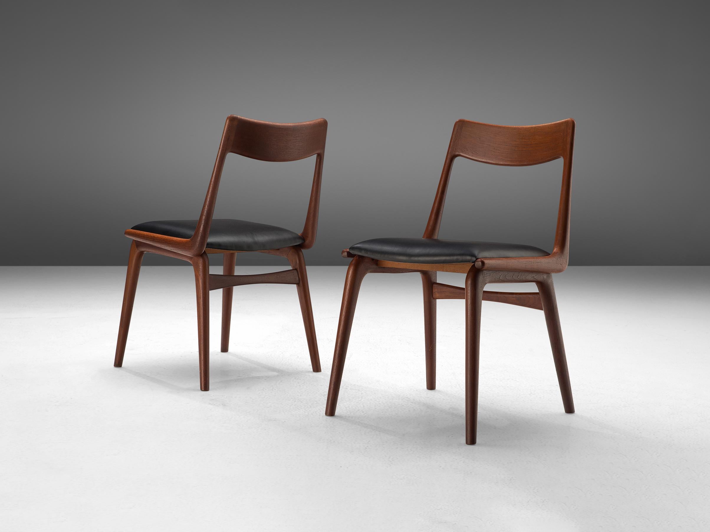 Scandinavian Modern Alfred Christensen Large Set of Eight 'Boomerang' Chairs in Teak