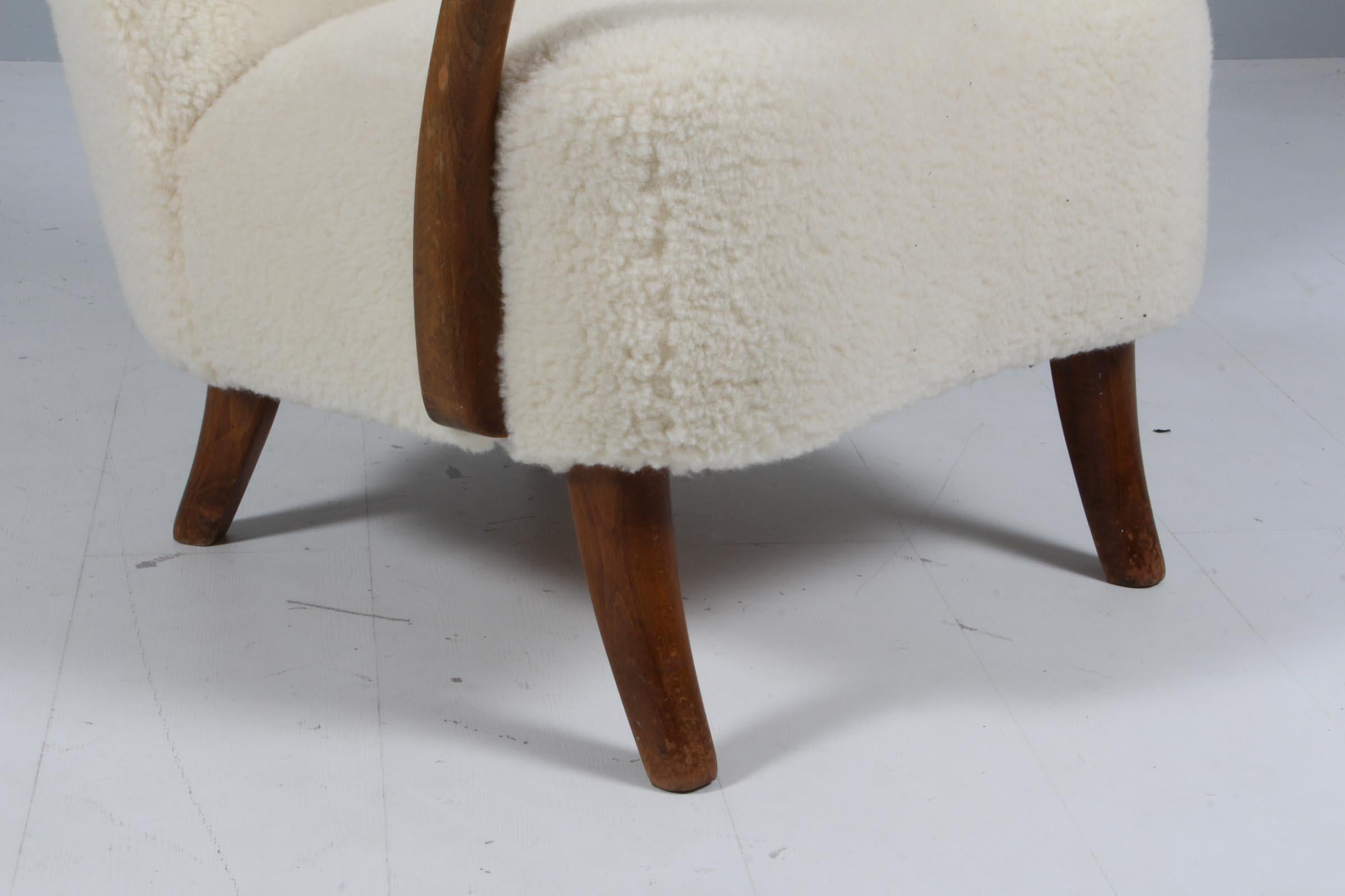 Alfred Christensen, Lounge chair in Lamb Wool, 1940s In Good Condition For Sale In Esbjerg, DK