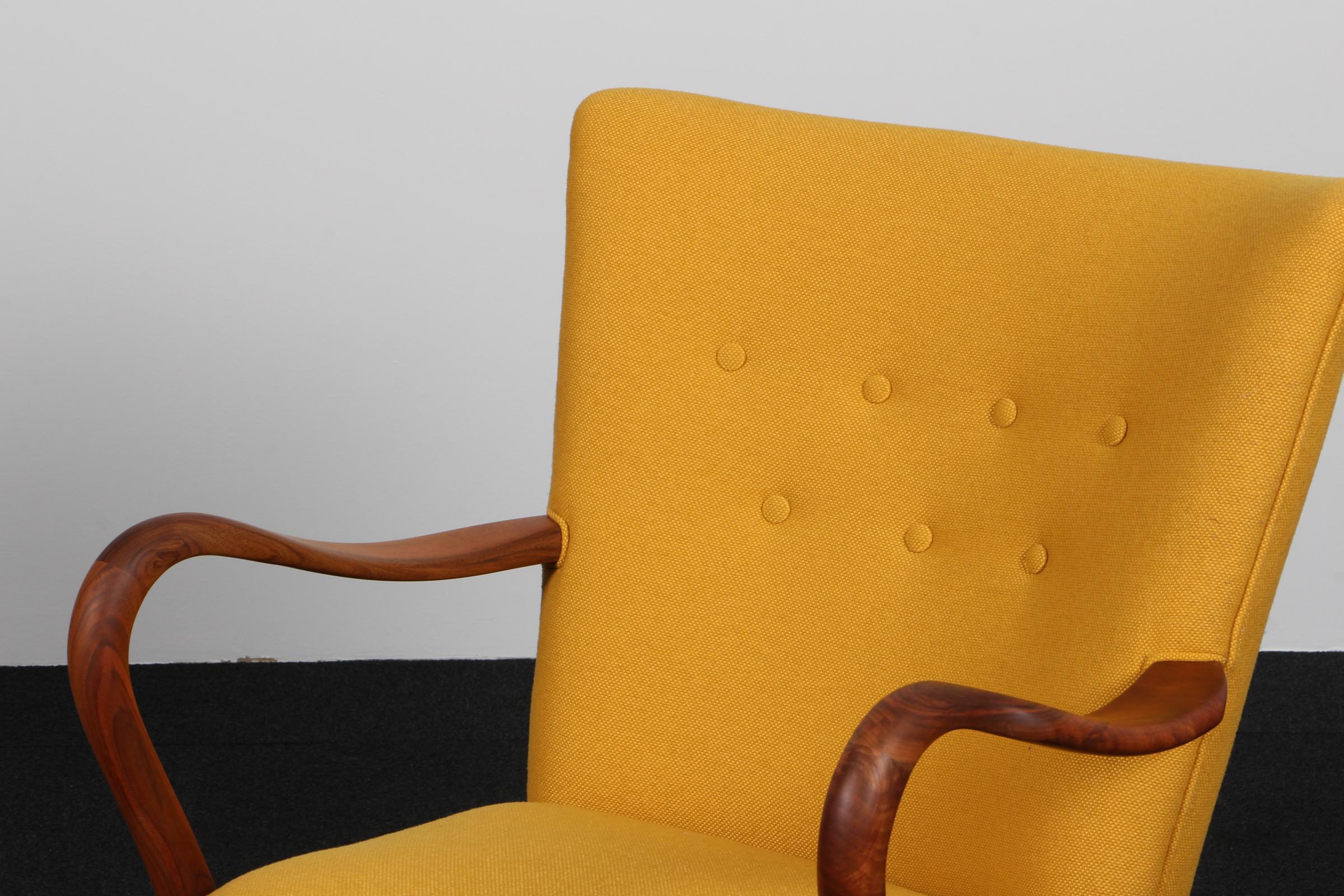 Danois Alfred Christensen, Chaise longue en laine jaune, années 1940 en vente