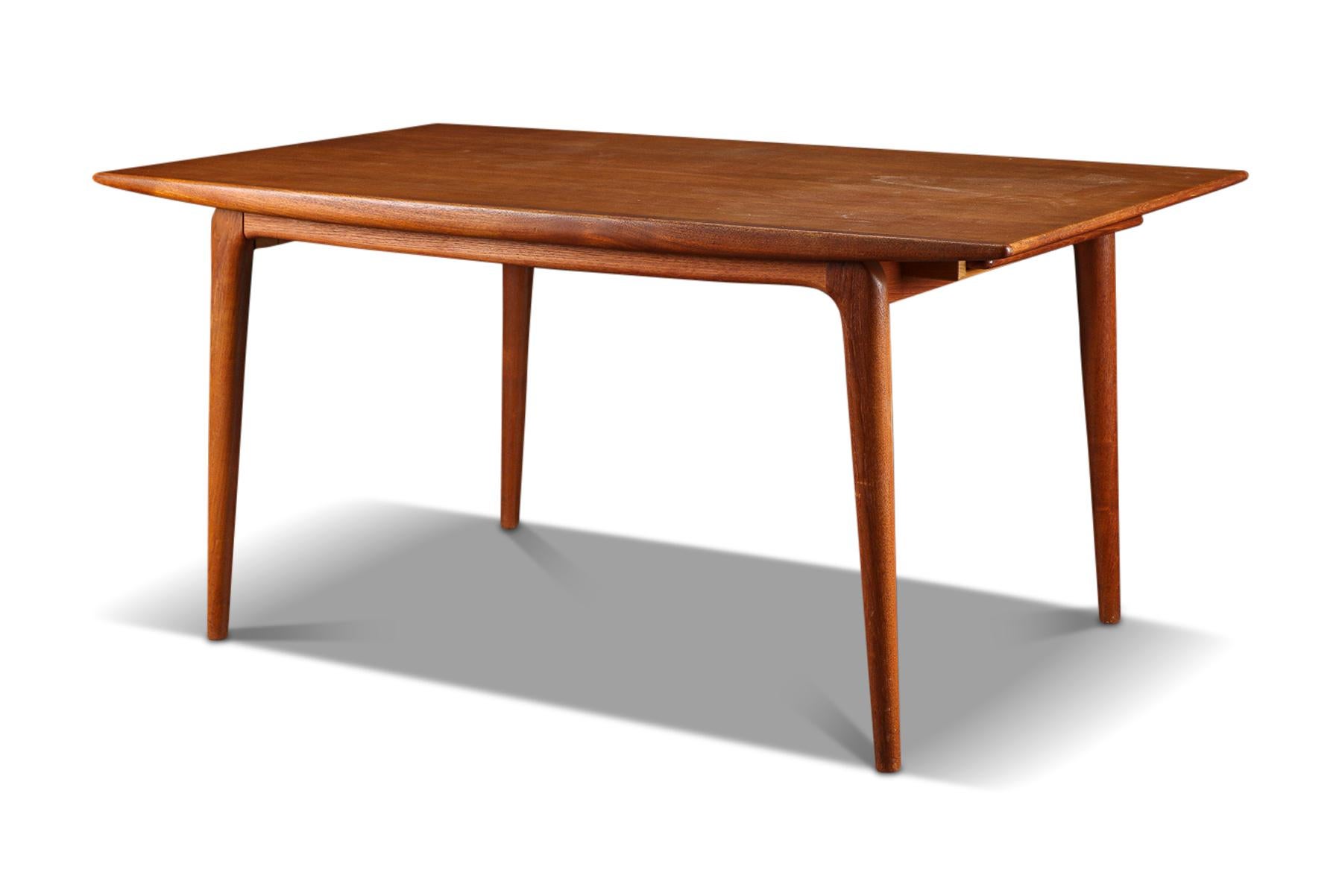 Mid-Century Modern Alfred Christensen Model 371 Boomerang Dining Table in Teak