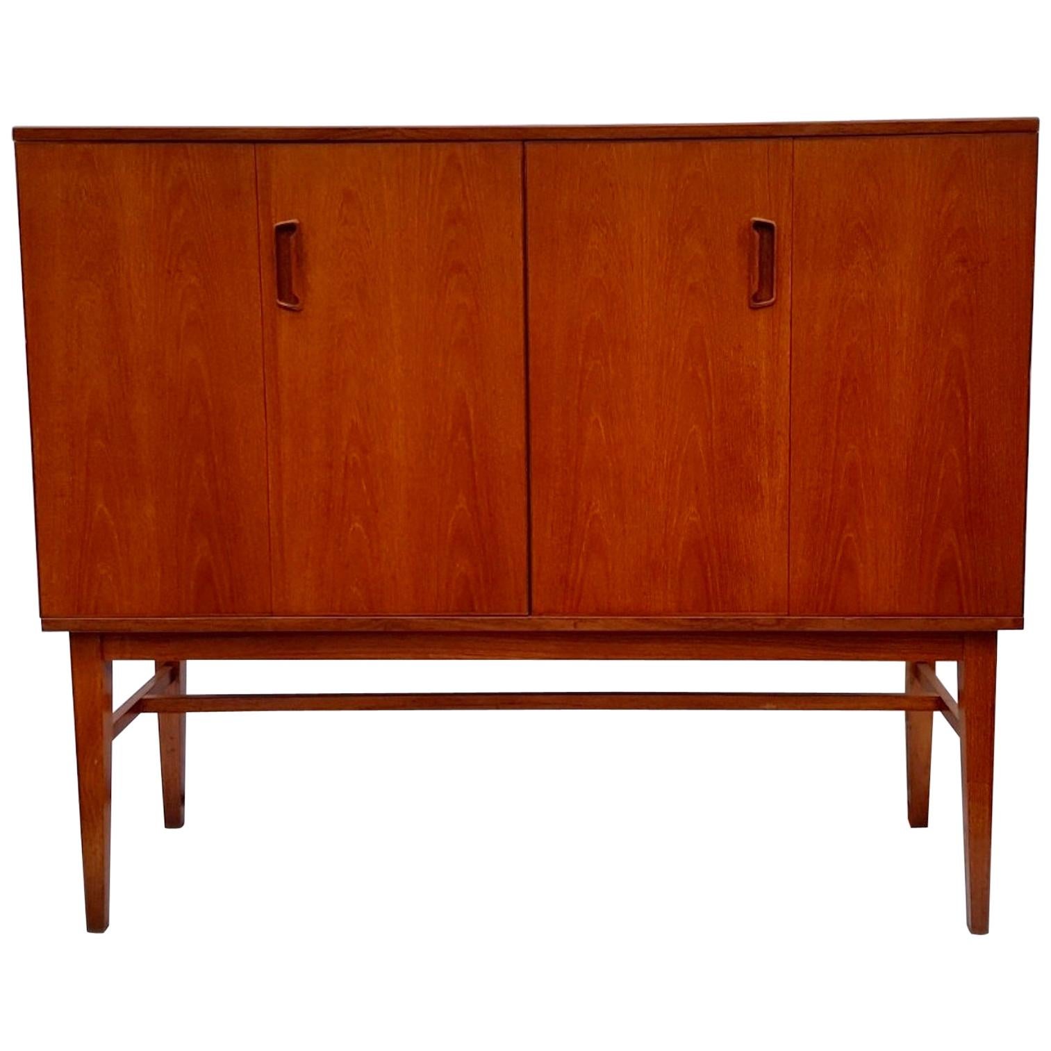 Alfred Cox for Heals Teak Drinks Highboard Drinks Cabinet / Sideboard, 1950s