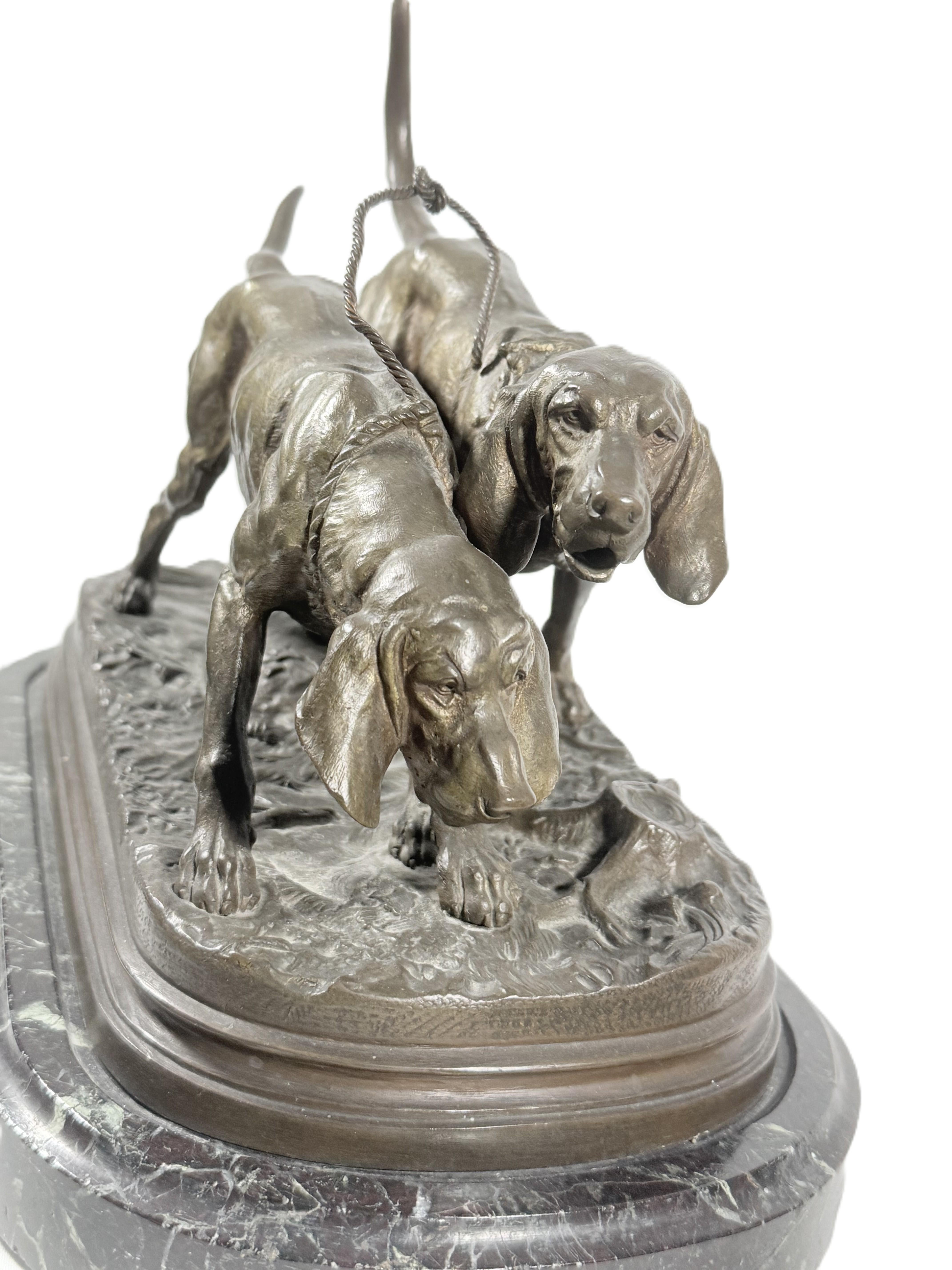Alfred Dubucand (1828-1894): Two hunting dogs in vendita 9