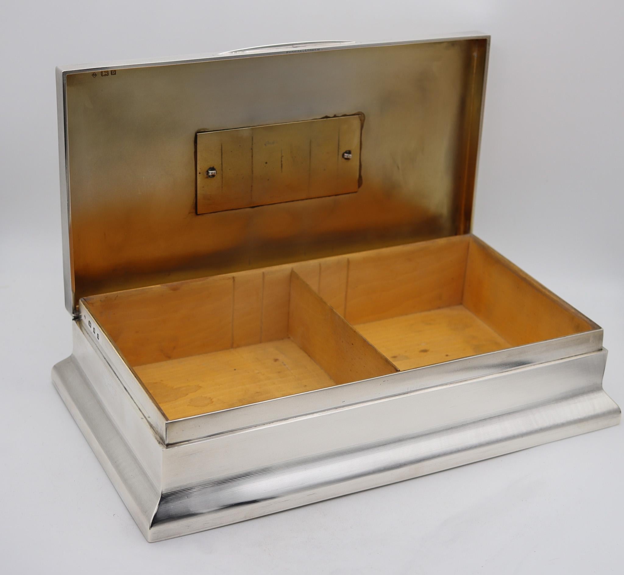 Alfred Dunhill 1929 London Art Deco Box .925 Sterling 18Kt Gold And Ancient Jade For Sale 1