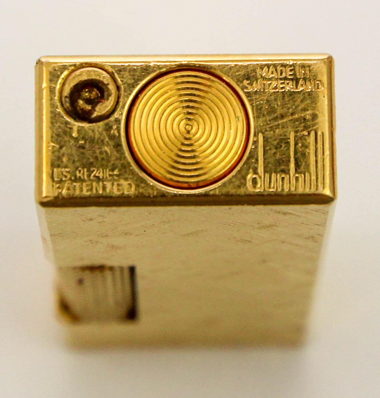 Alfred Dunhill 24K Gold plattiert Feuerzeug Florentine Muster Schweiz 1980 im Angebot 1