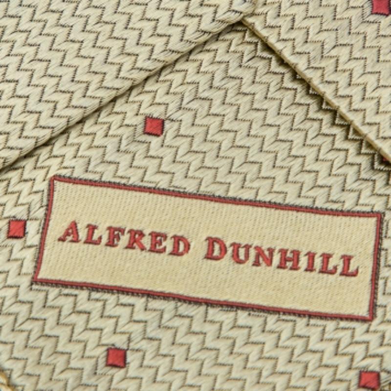 Alfred Dunhill Gold Chevron Jacquard-Seidenkrawatte Herren im Angebot