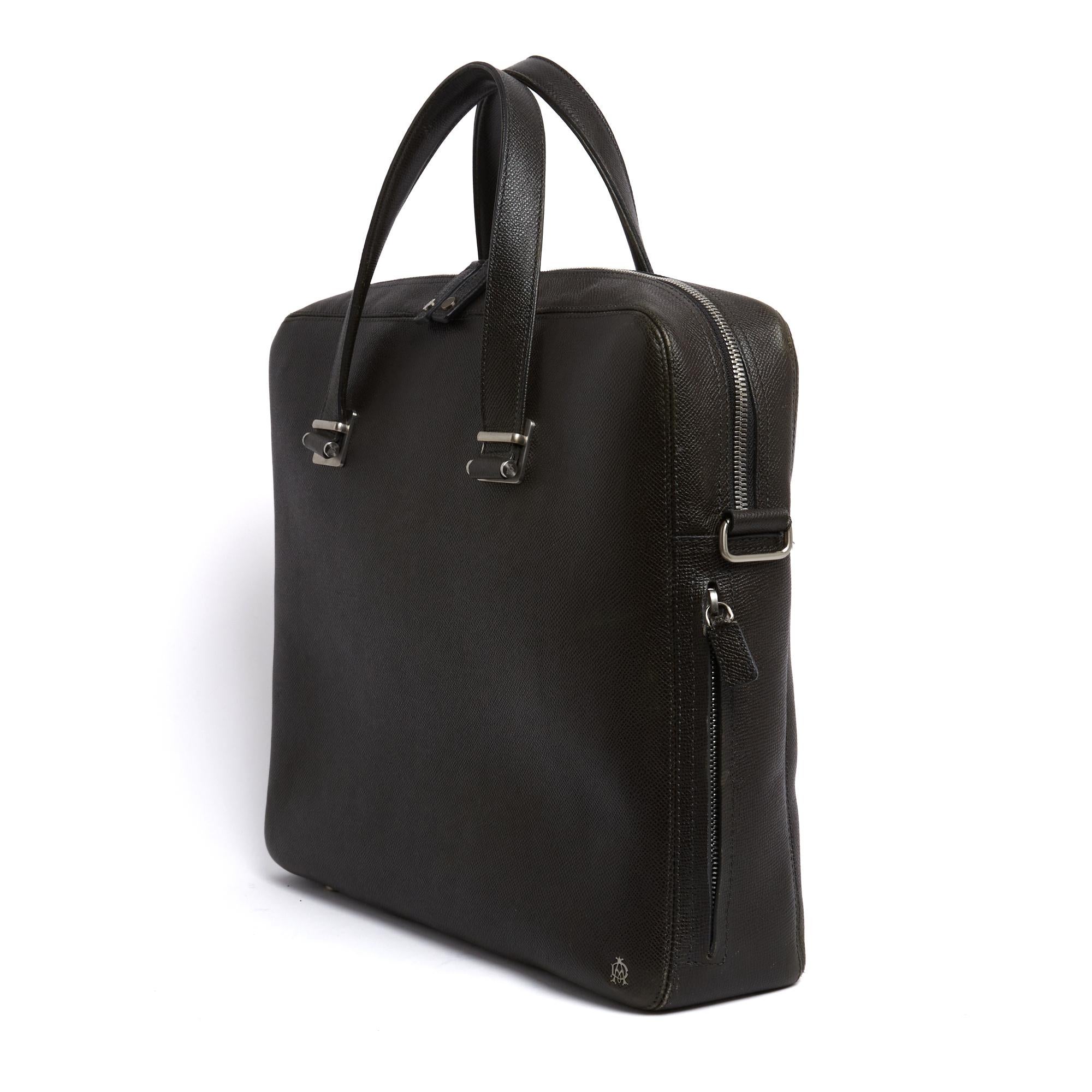 Noir Alfred Dunhill Porte Document Cadogan Porte-documents en cuir vert foncé avec sangle en vente