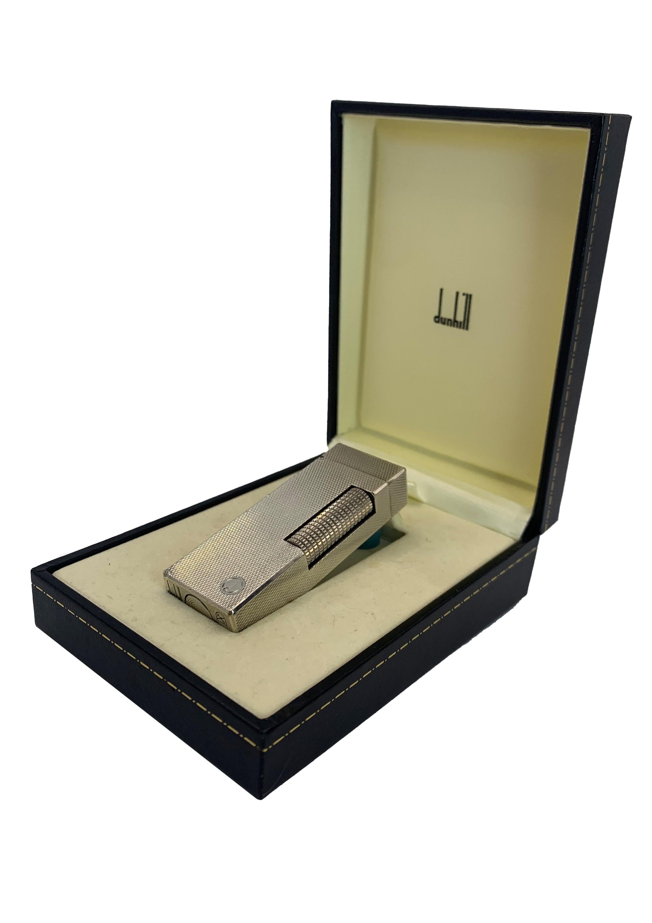 XX secolo Alfred Dunhill Accendisigari Rollagas placcato argento con custodia in pelle, scatola in vendita