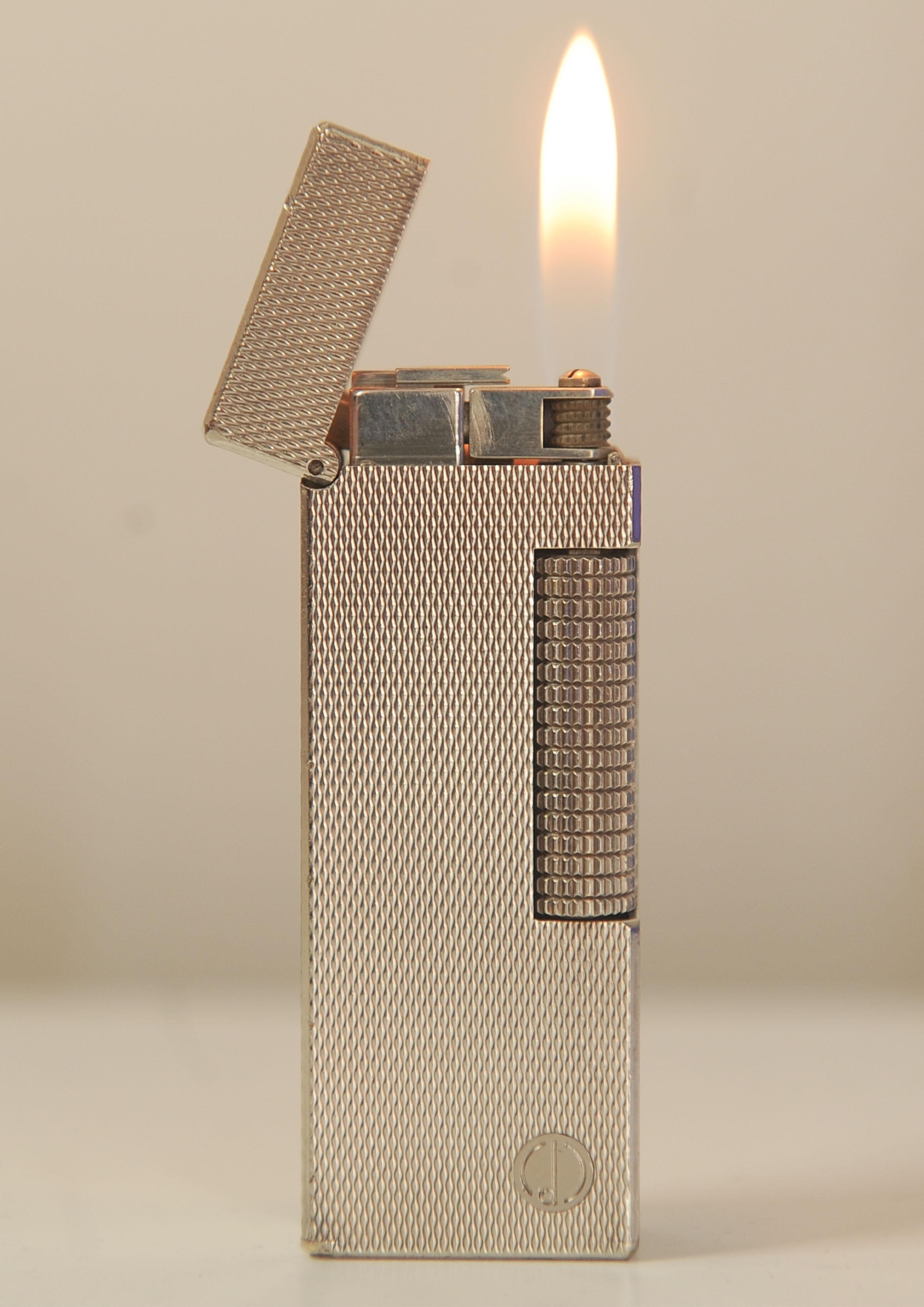 Alfred Dunhill Accendisigari Rollagas placcato argento con custodia in pelle, scatola in vendita 6