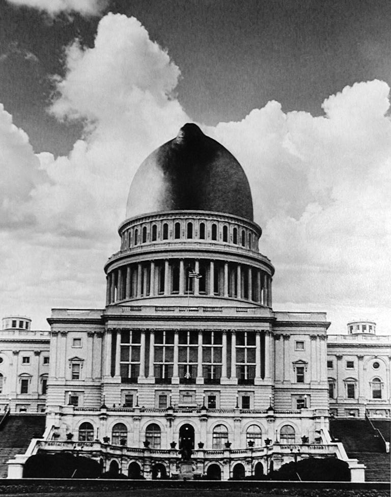 Black and White Photograph Alfred Gescheidt - Dôme du Capitole