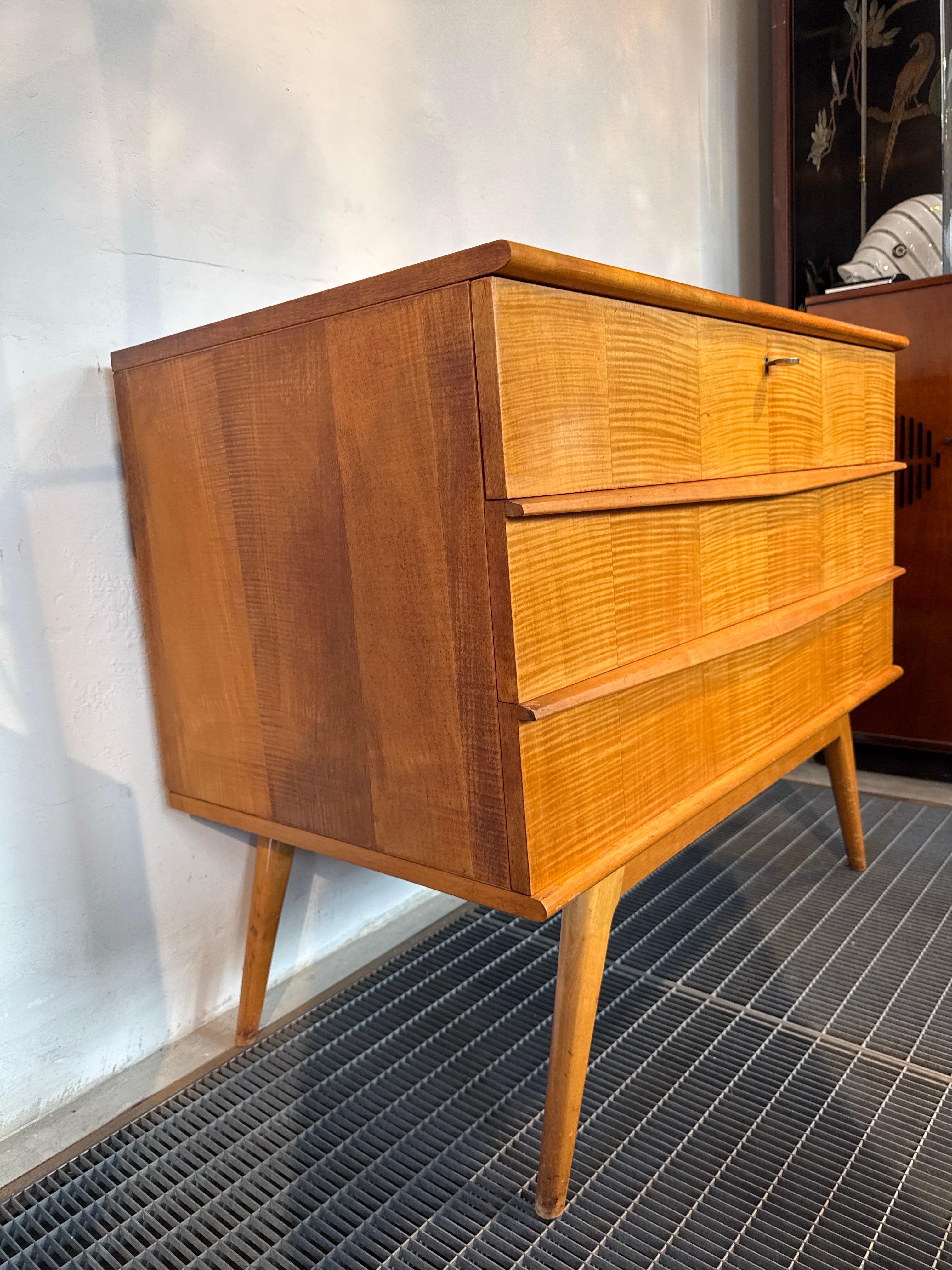 Alfred Hendrickx Cómoda, Aparador, años 50, para Belform, Bélgica en Bueno estado para la venta en Antwerp, BE