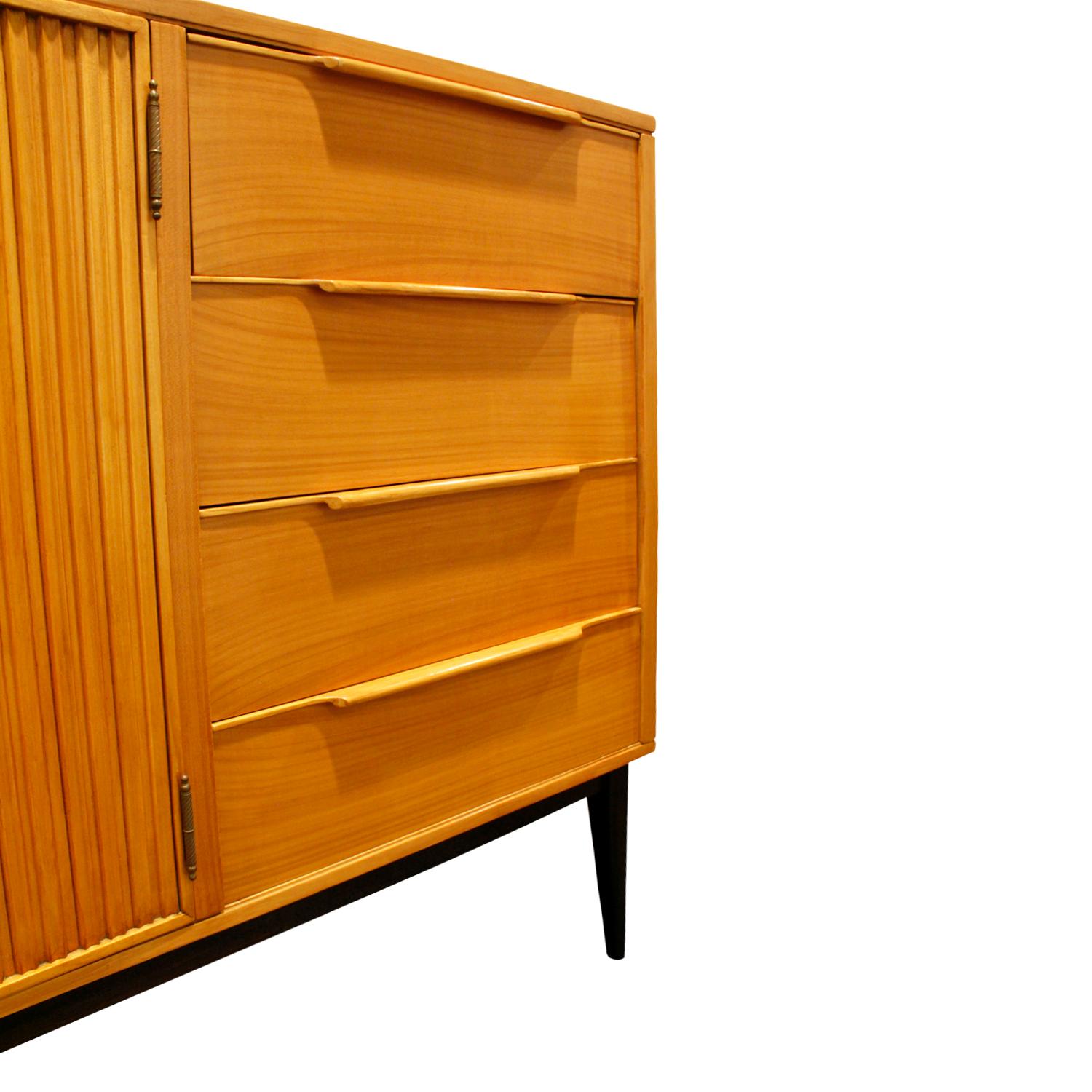Large Credenza in Fruitwood in the Style of Alfred Hendrickx, 1950s In Excellent Condition In New York, NY