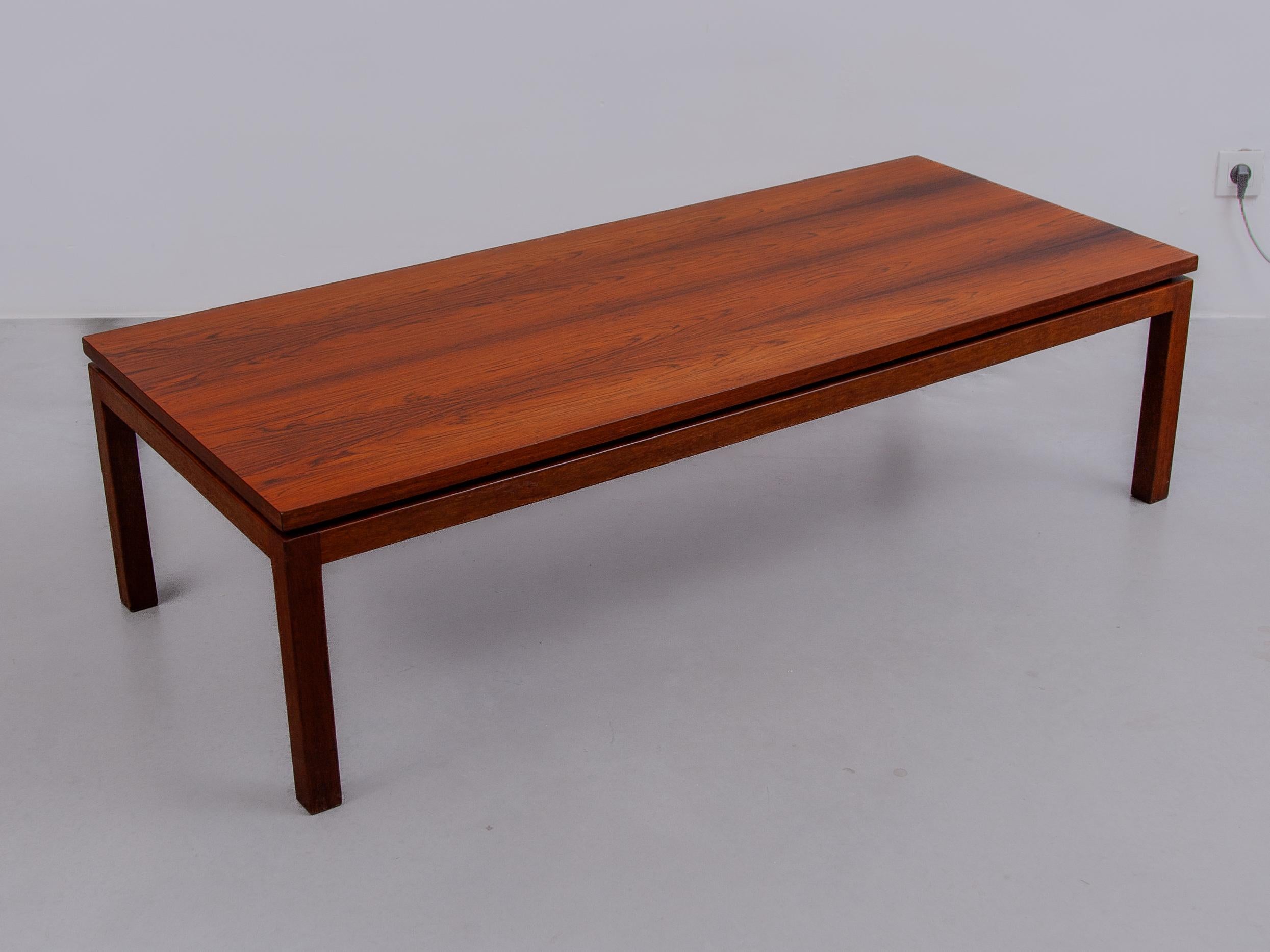Alfred Hendrickx Midcentury Modern Rectangular Coffee Table, 1960s In Good Condition For Sale In Antwerp, BE