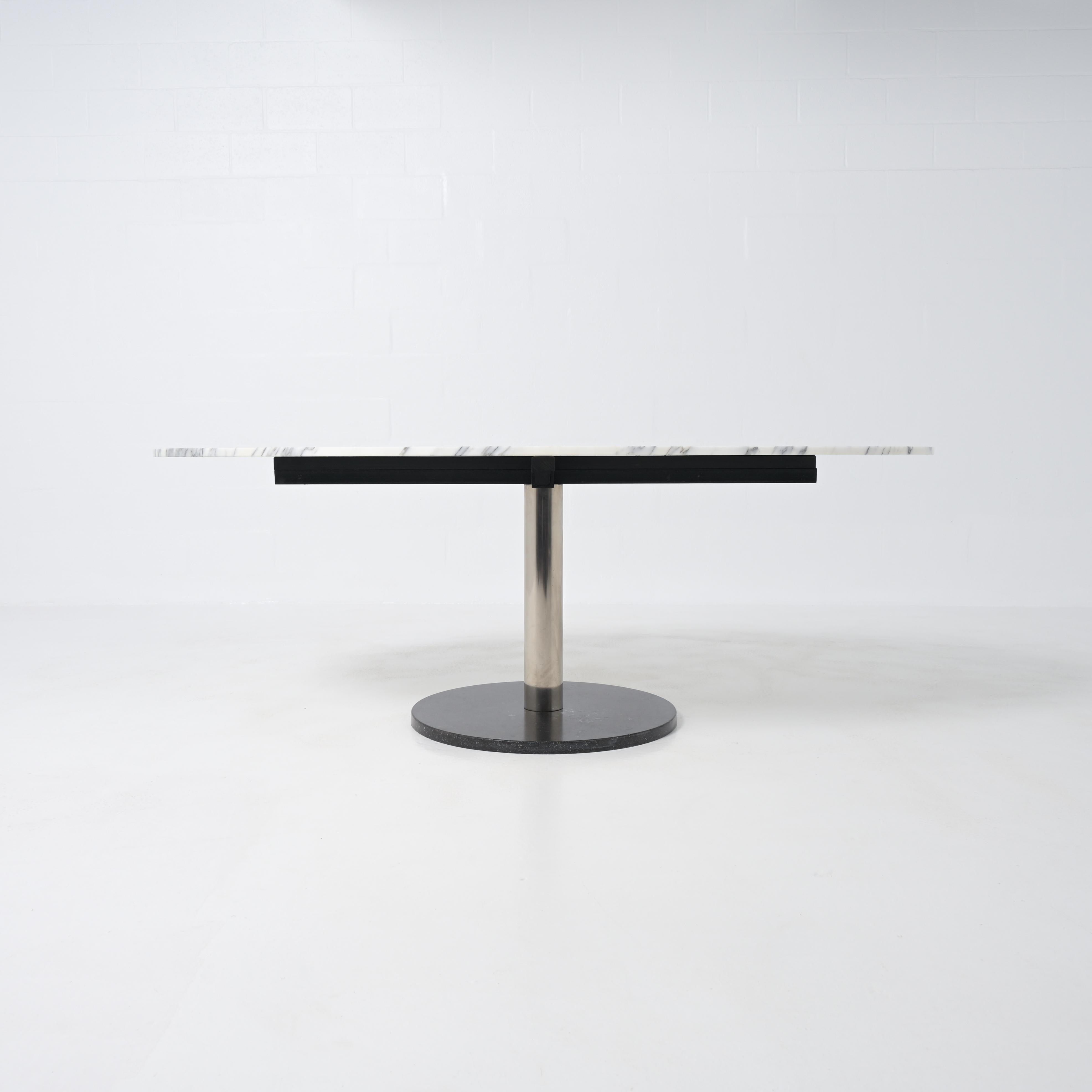 Alfred Hendrickx Oval Dining Table Marble top en vente 4