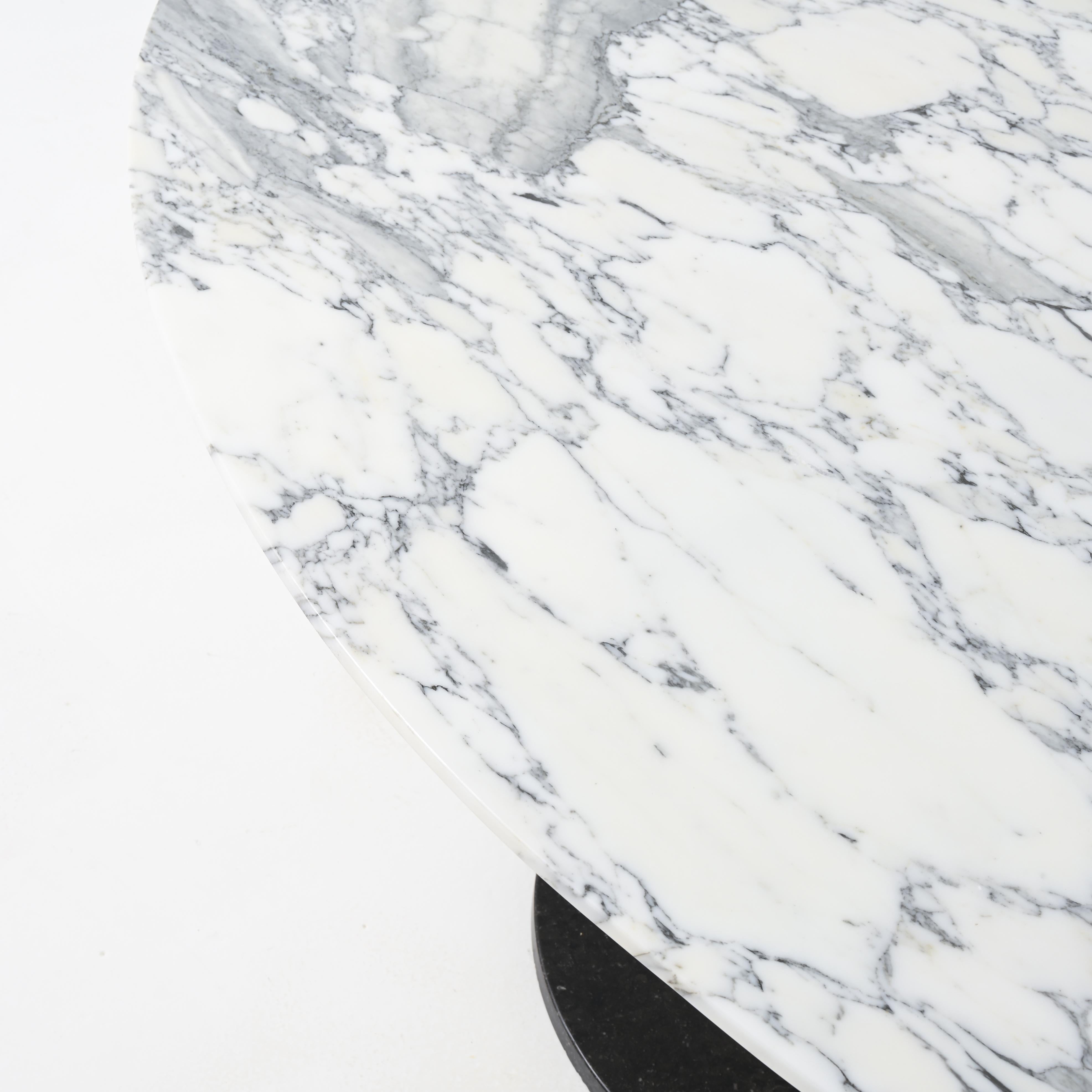 Alfred Hendrickx Oval Dining Table Marble top en vente 7