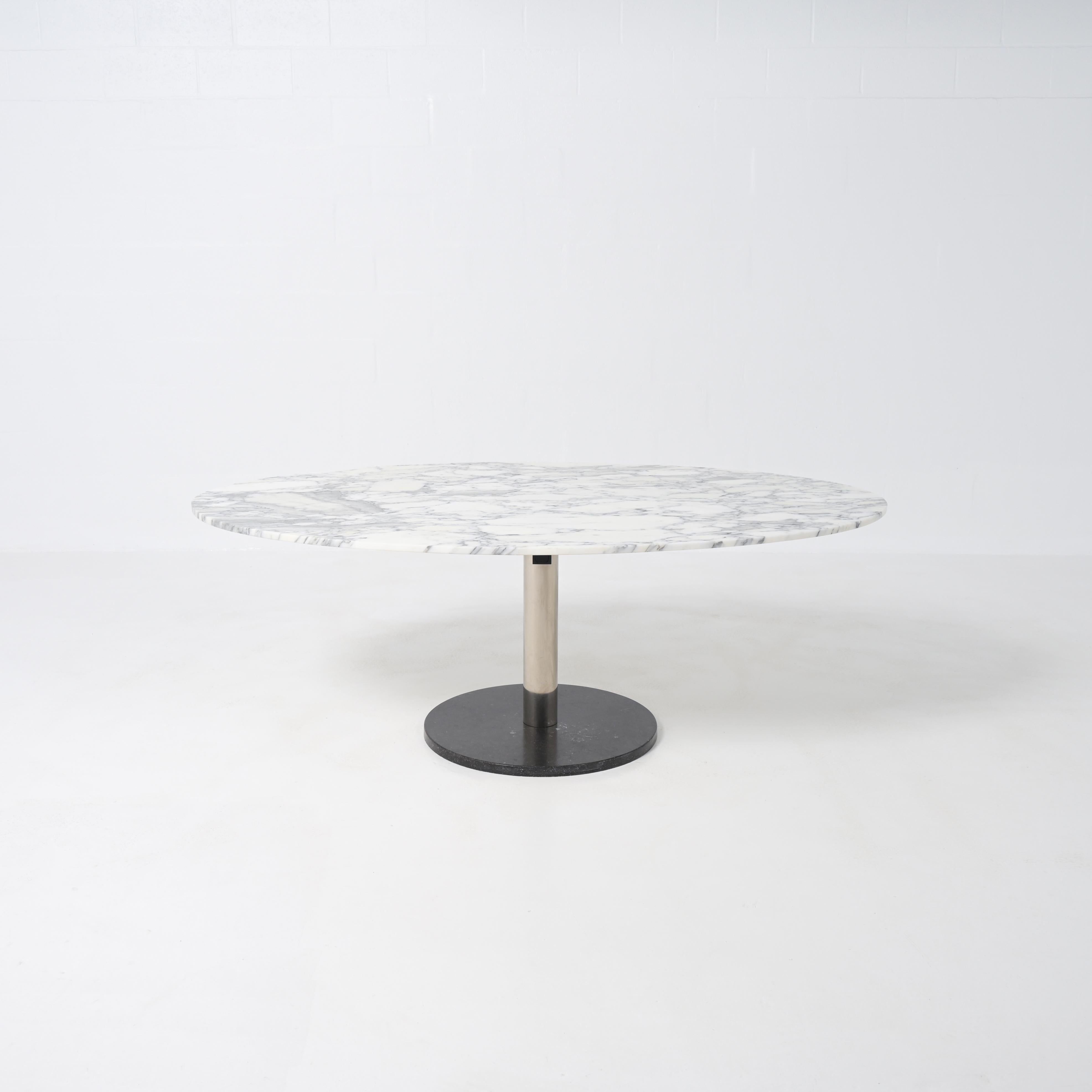 Belge Alfred Hendrickx Oval Dining Table Marble top en vente