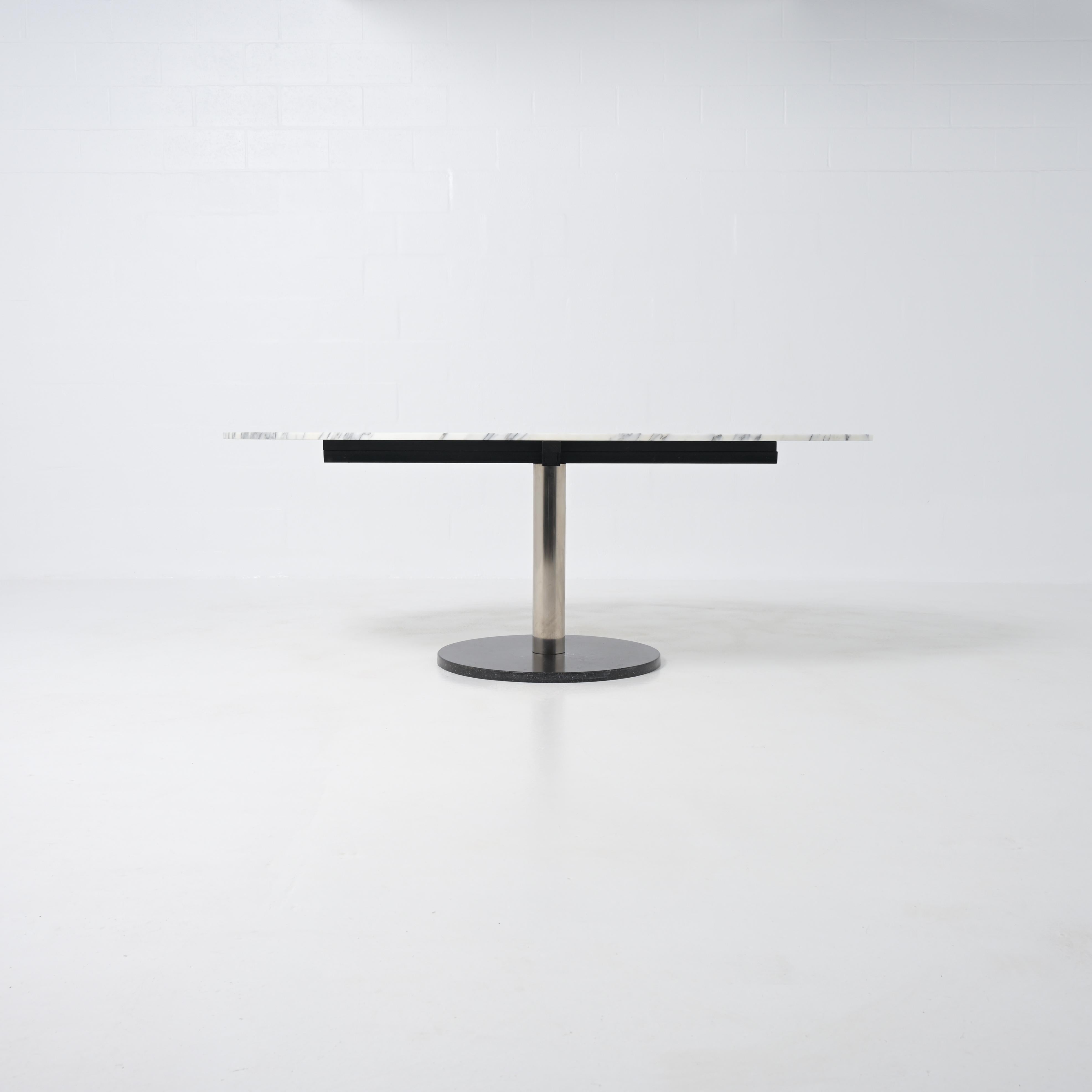 Alfred Hendrickx Oval Dining Table Marble top Bon état - En vente à Vlimmeren, BE