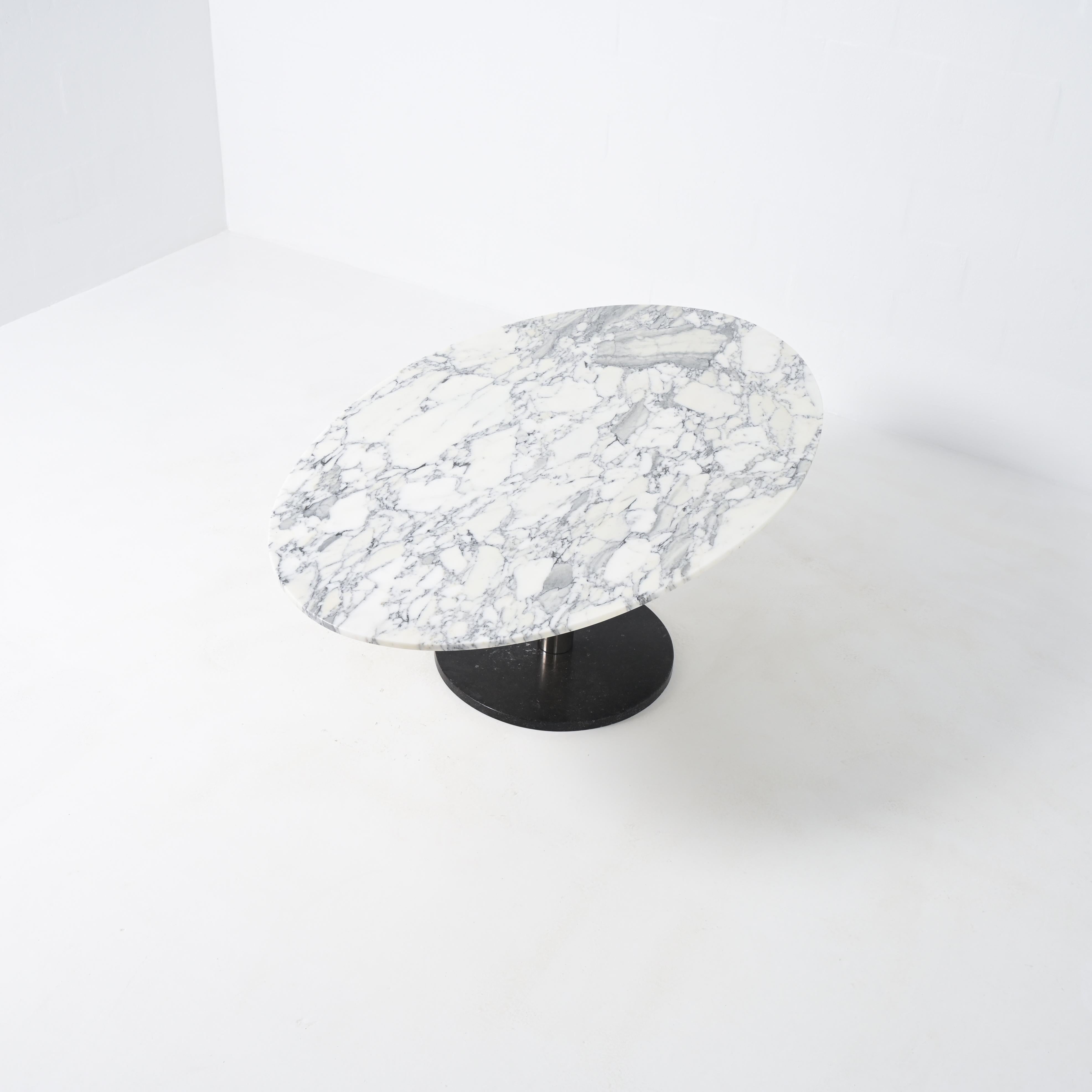 Métal Alfred Hendrickx Oval Dining Table Marble top en vente