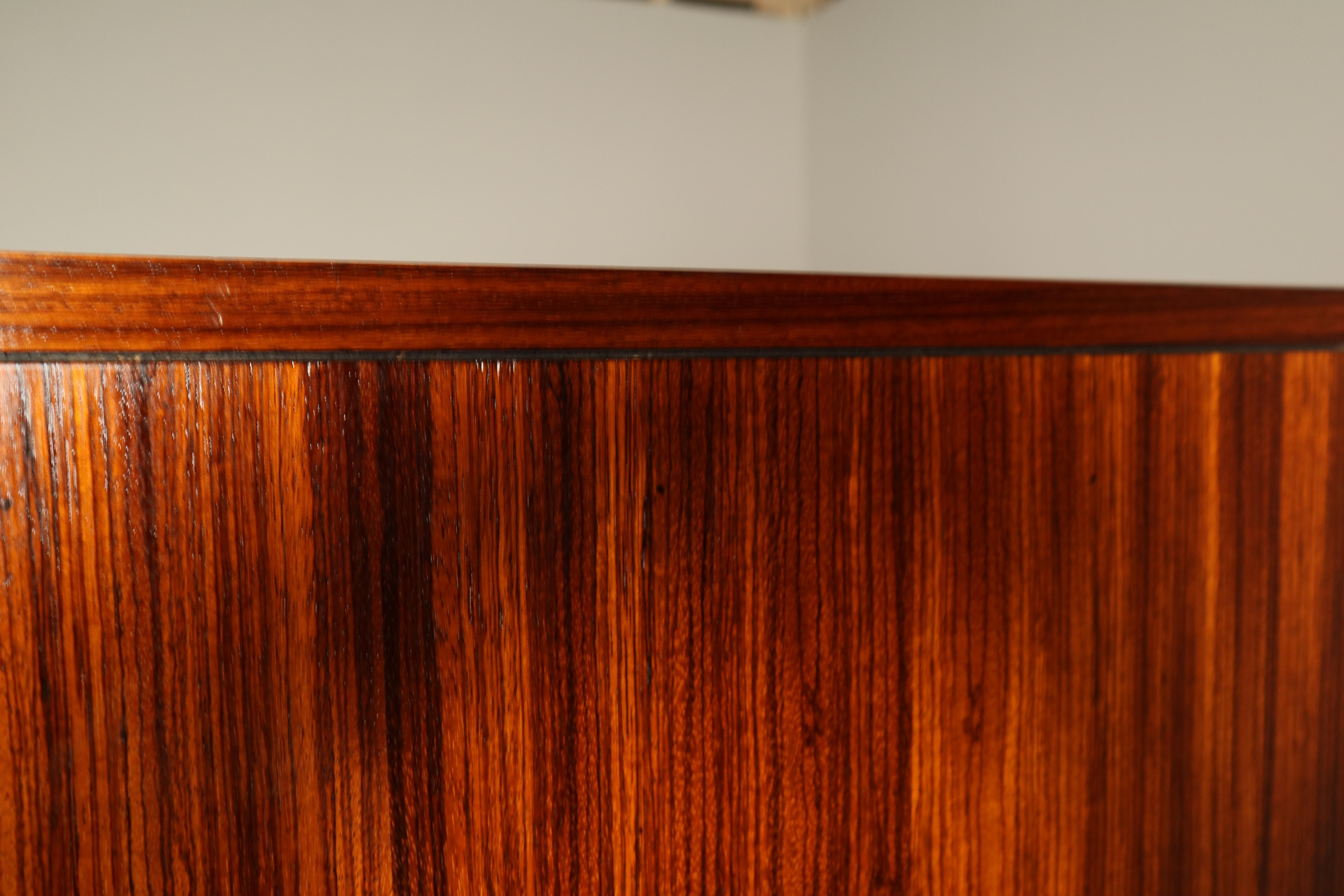 Armario Alfred Hendrickx para Belform en madera de zebrano, principios de los 60 en venta 1