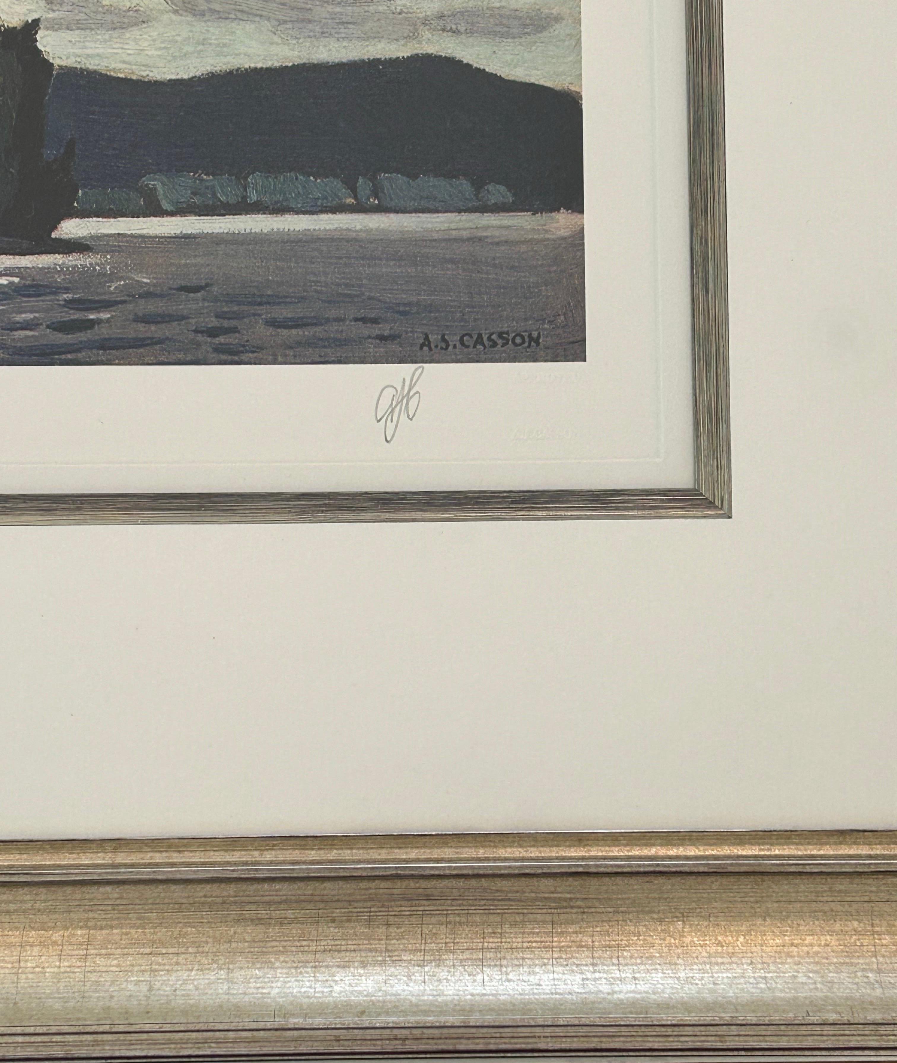 'Lago de los Dos Ríos' Litografía de Edición Limitada por Grupo de 7 Artistas - Landscape Print Gris de Alfred Joseph Casson