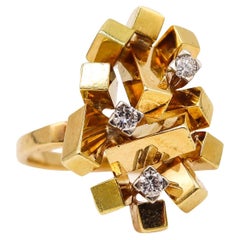 Retro Alfred Karram 1970 Brutalist Geometric Cubic Ring in 18 Kt Gold with Diamonds
